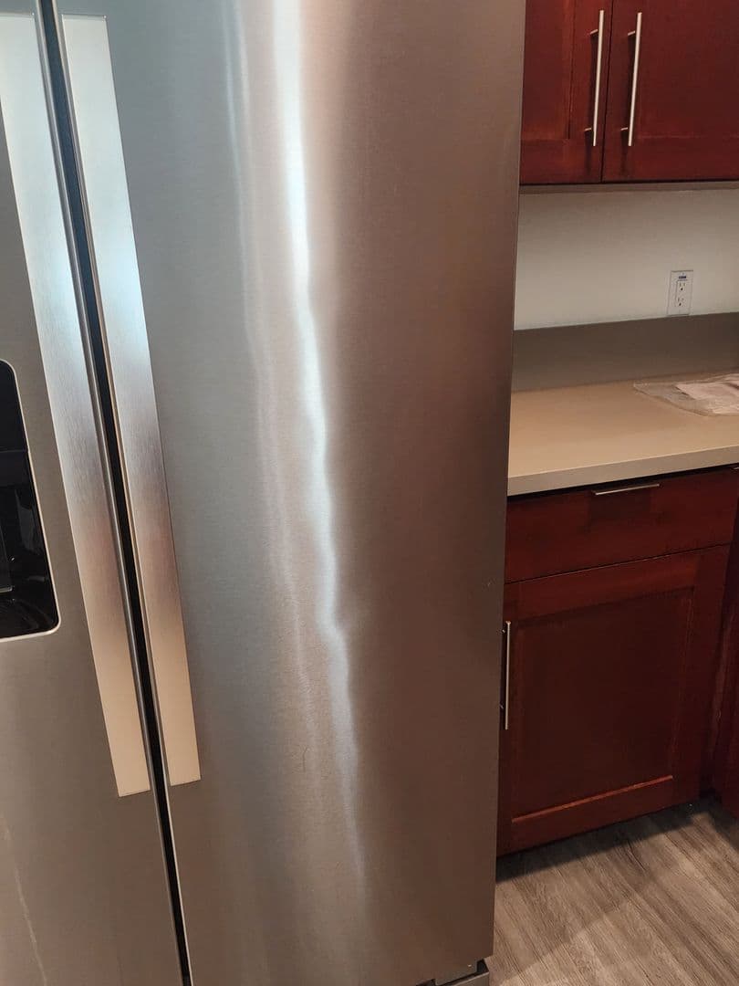 North Hollywood Apartment: 5645 Farmdale Ave
