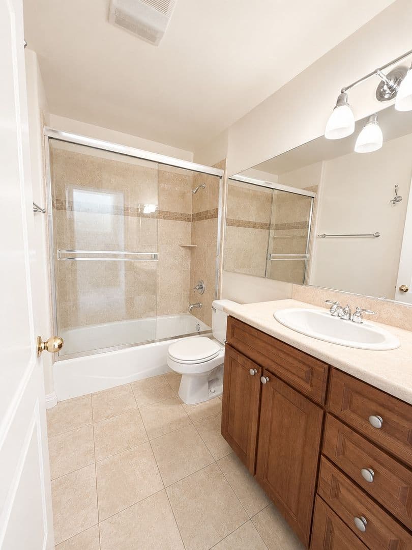 Sherman Oaks Condo: 15225 Dickens St.