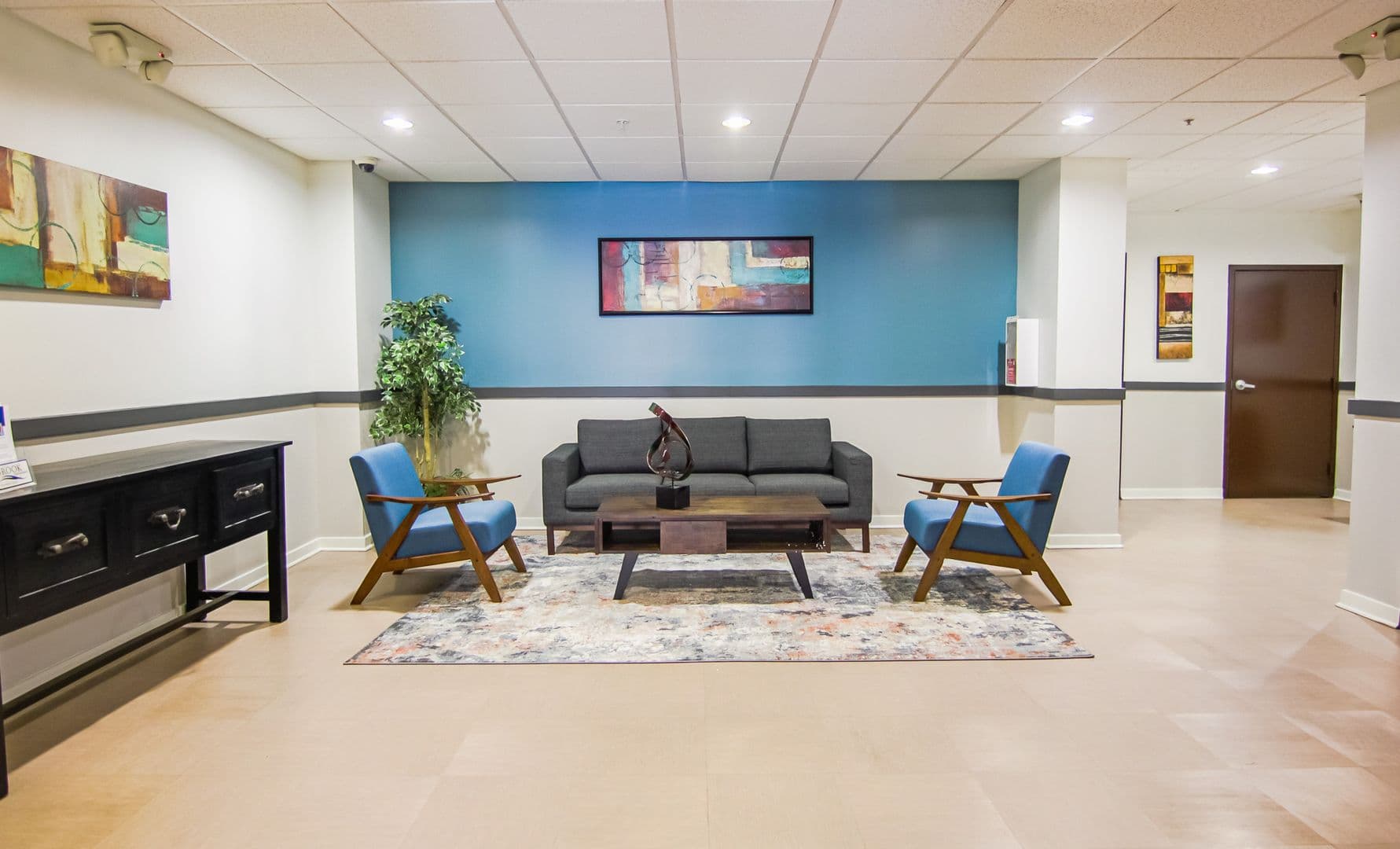 Sherman Oaks Apartment: 15210 Ventura Blvd.