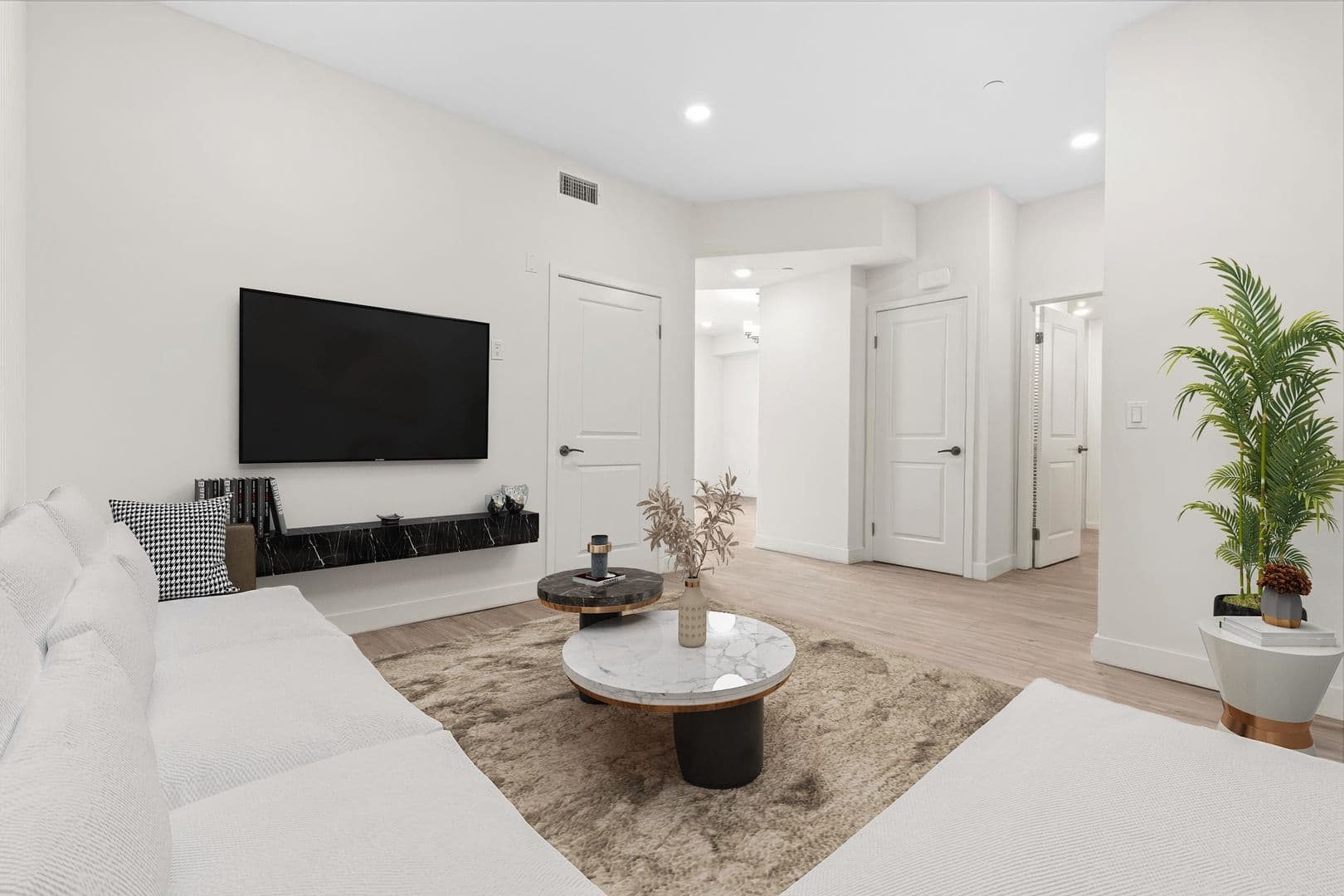 Los Angeles Apartment: 8521 S. Sepulveda Blvd.