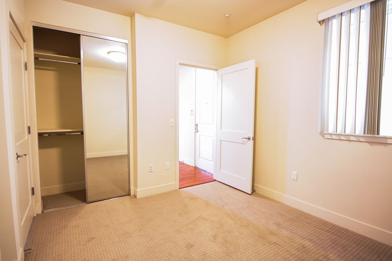 Sherman Oaks Apartment: 15210 Ventura Blvd.