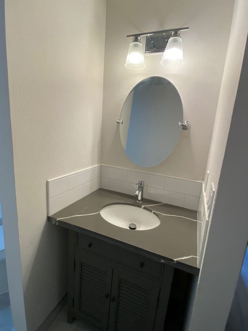 Hayward Apartment: 152 Smalley Ave. - 156J