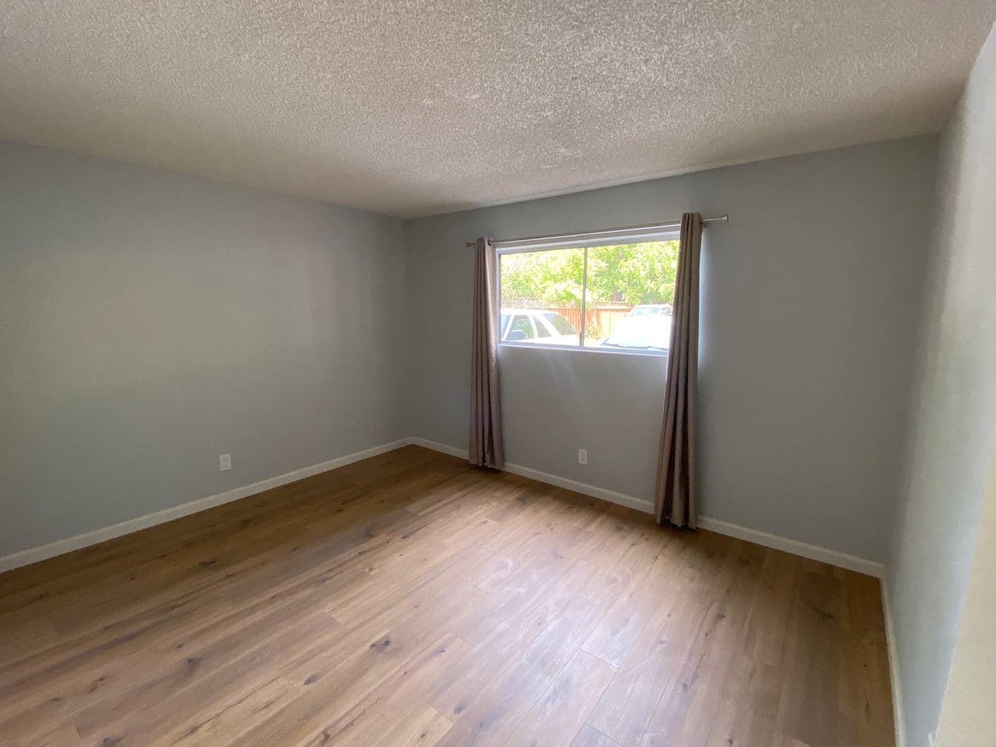 Hayward Apartment: 152 Smalley Ave. - 156J