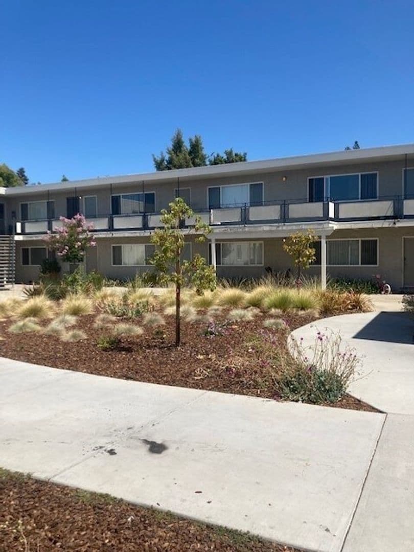 Sunnyvale Apartment: 929 Tamarack Lane