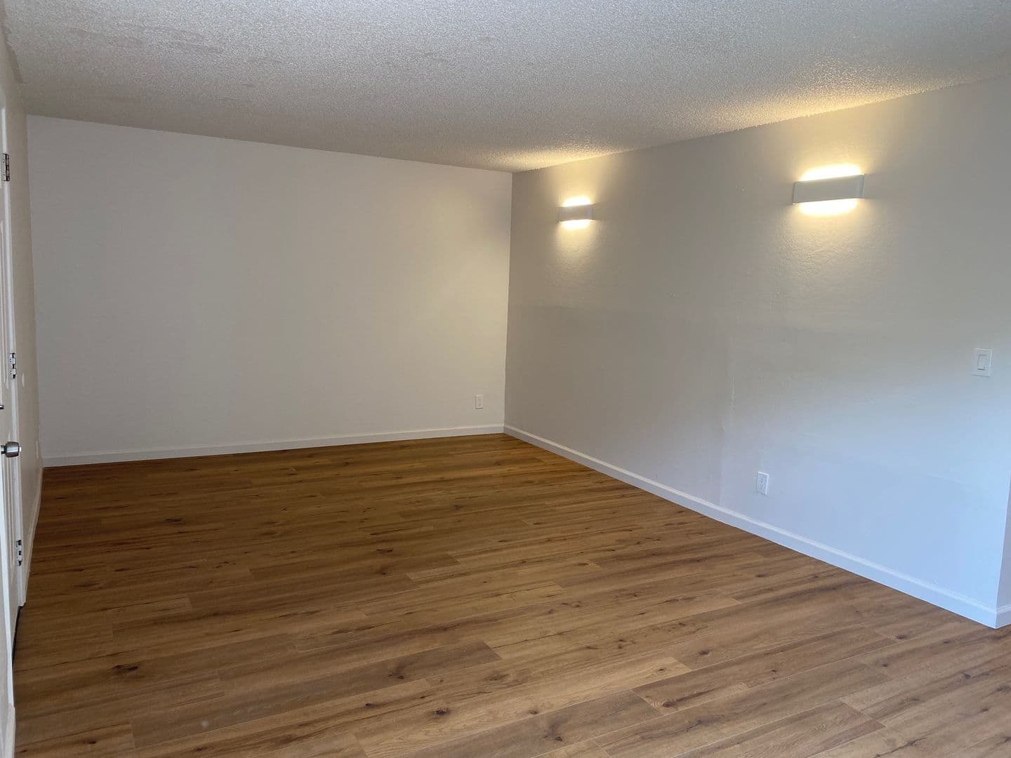 Hayward Apartment: 152 Smalley Ave. - 156J