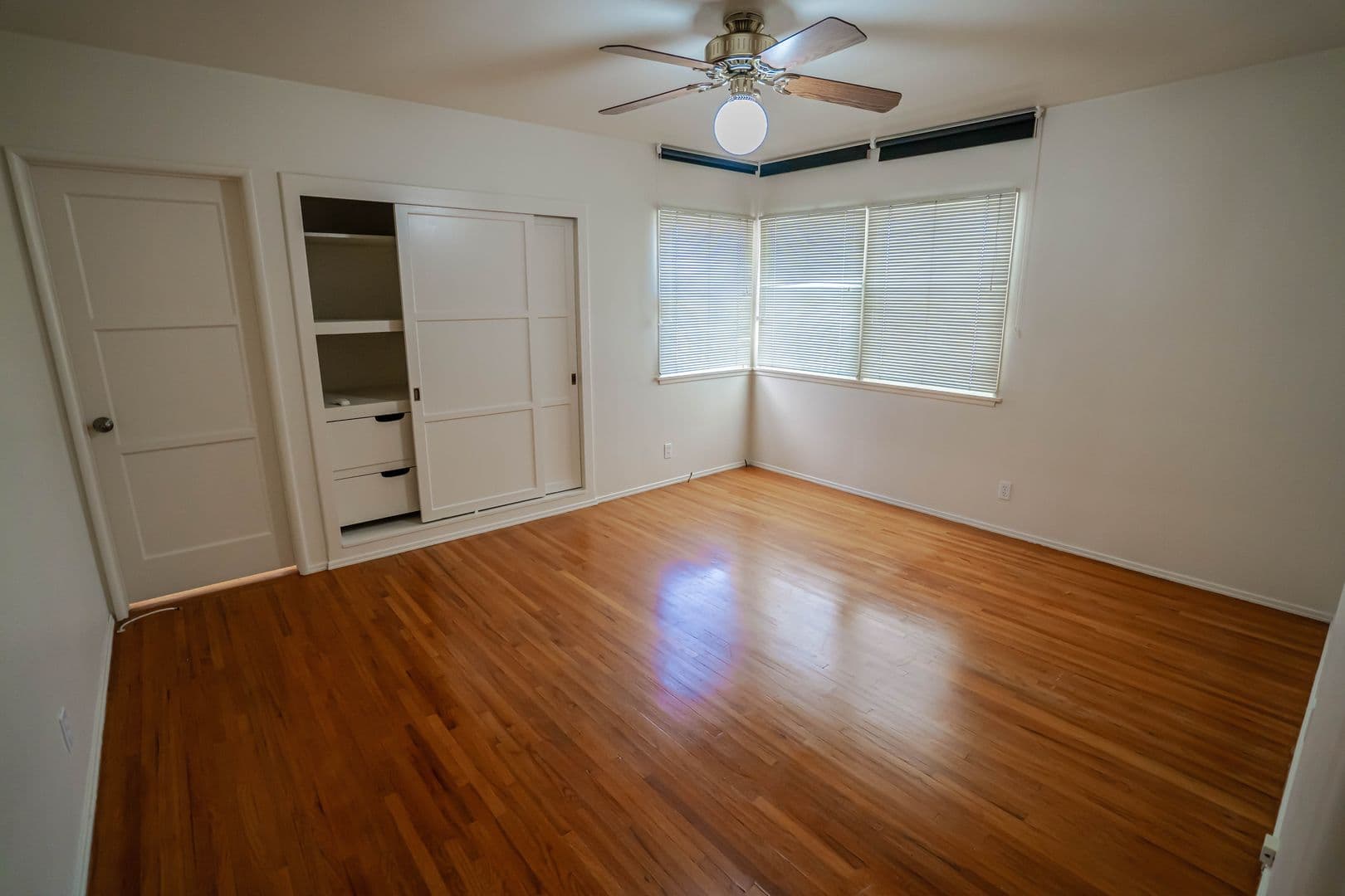 Northridge House: 18601 Sunburst Street