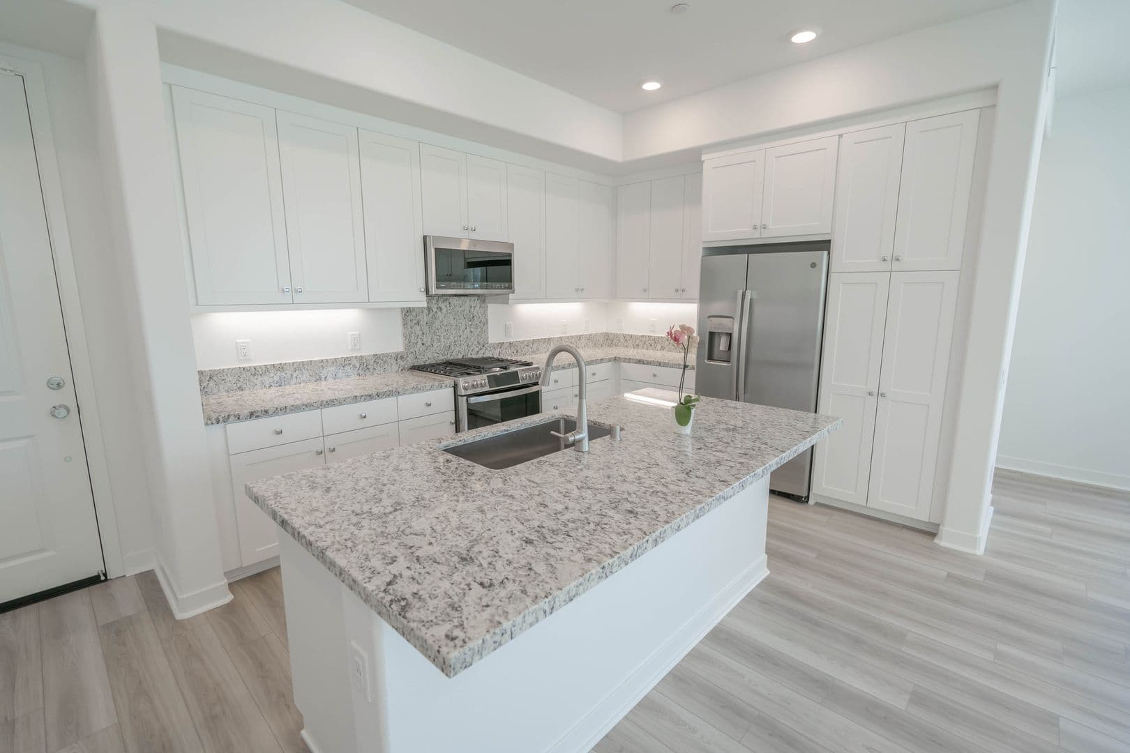 Valencia Condo: 26958 Sandbar Willow Place #204