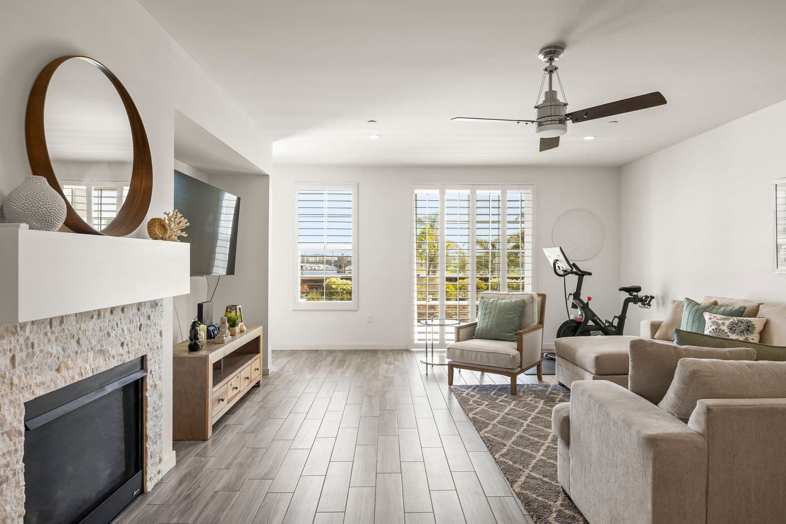 Oxnard Condo: 4006 Tradewinds Drive