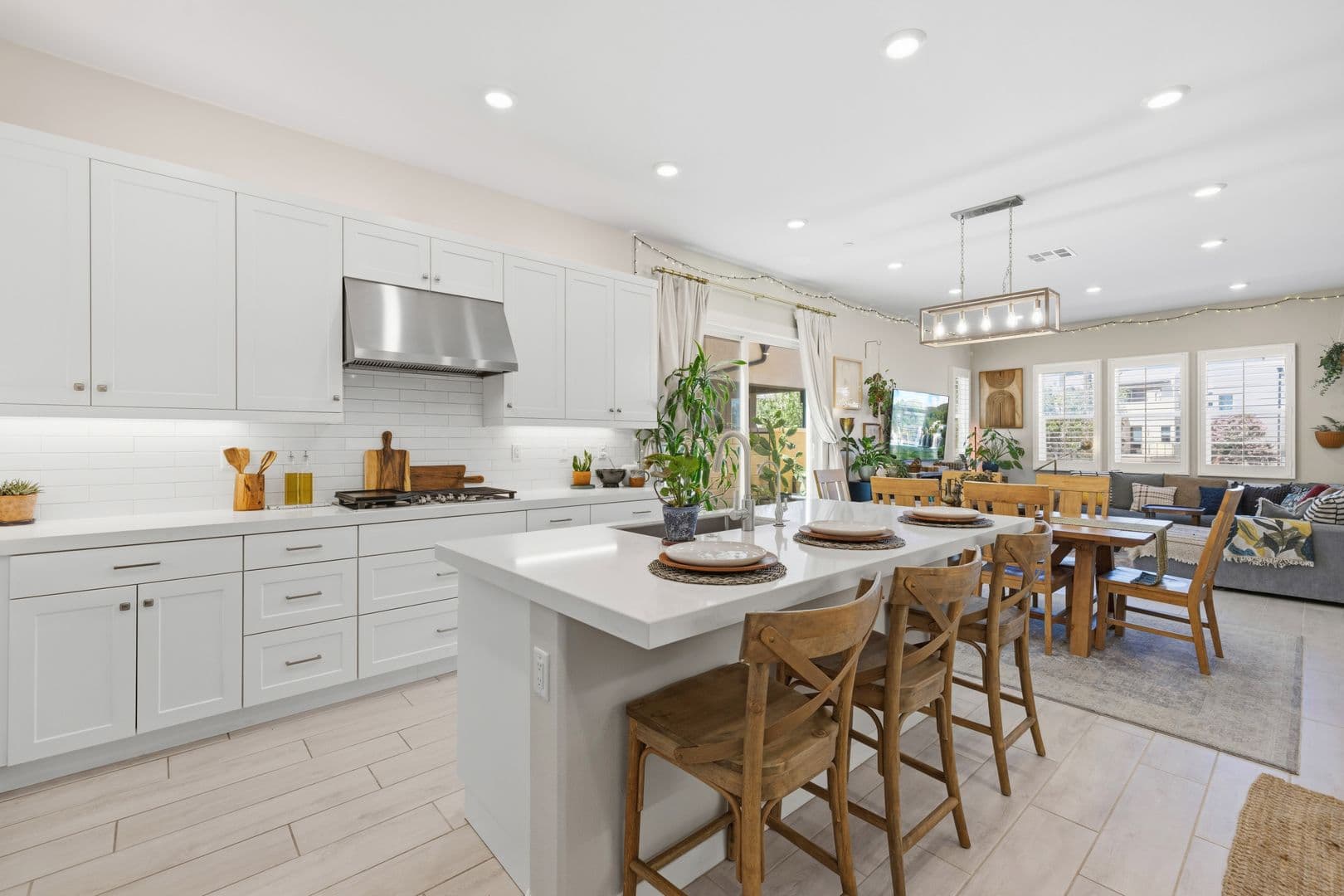 Valencia House: 27233 Red Willow Court