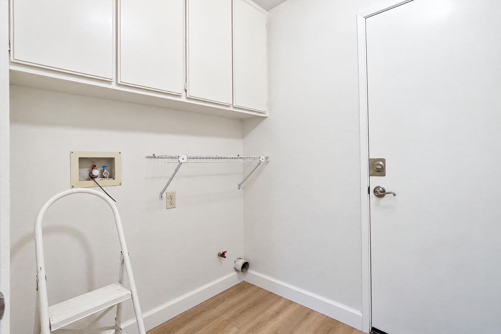 Santa Clarita House: 22441 Cardiff Drive