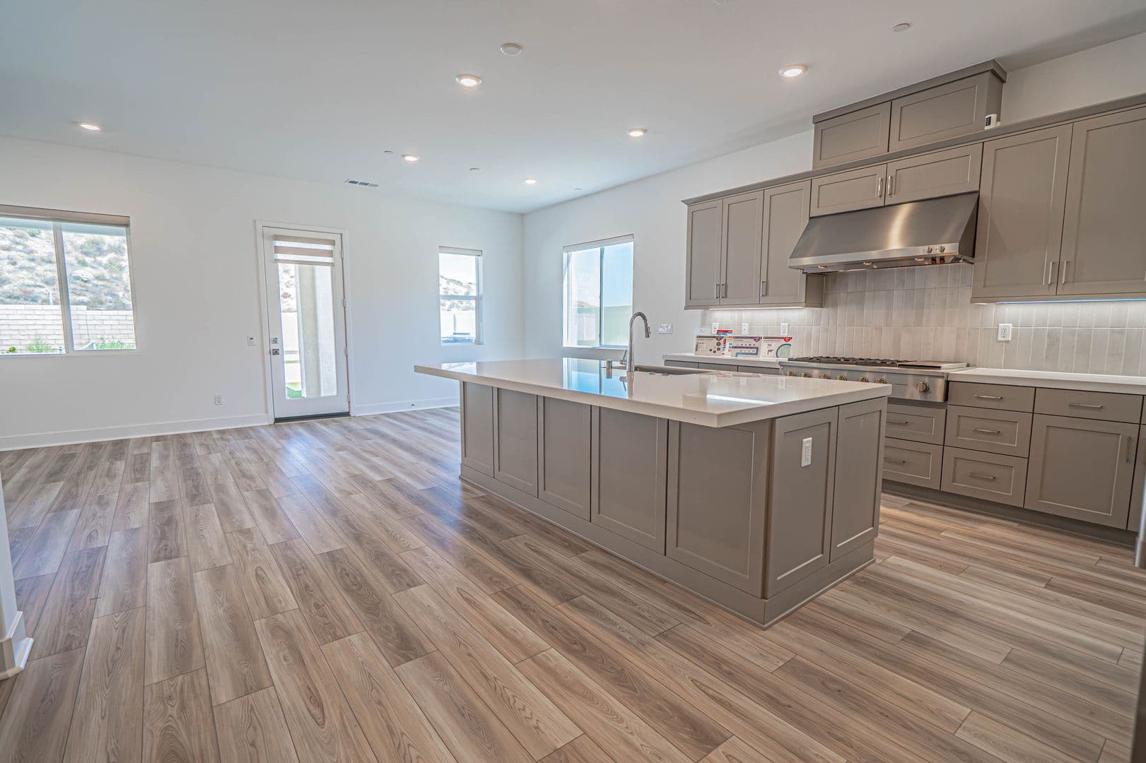 Valencia House: 29566 Camino Azar