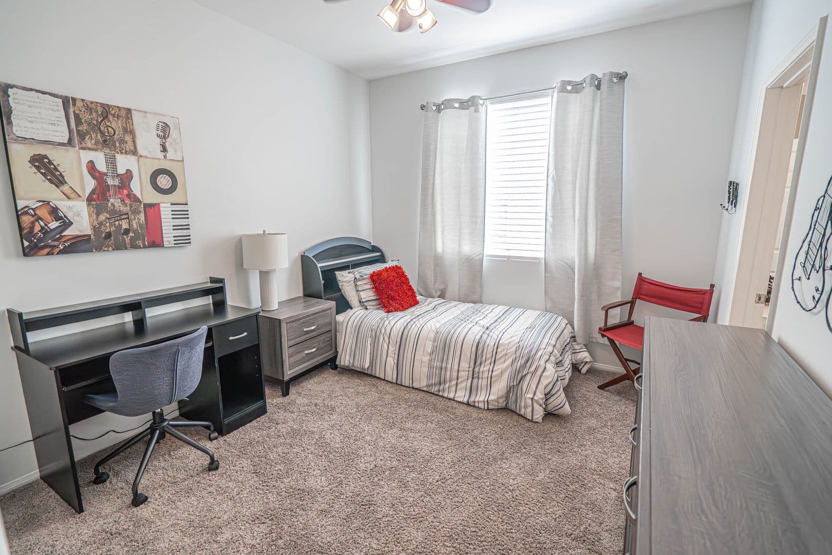 Valencia House: 27505 Weeping Willow Dr.