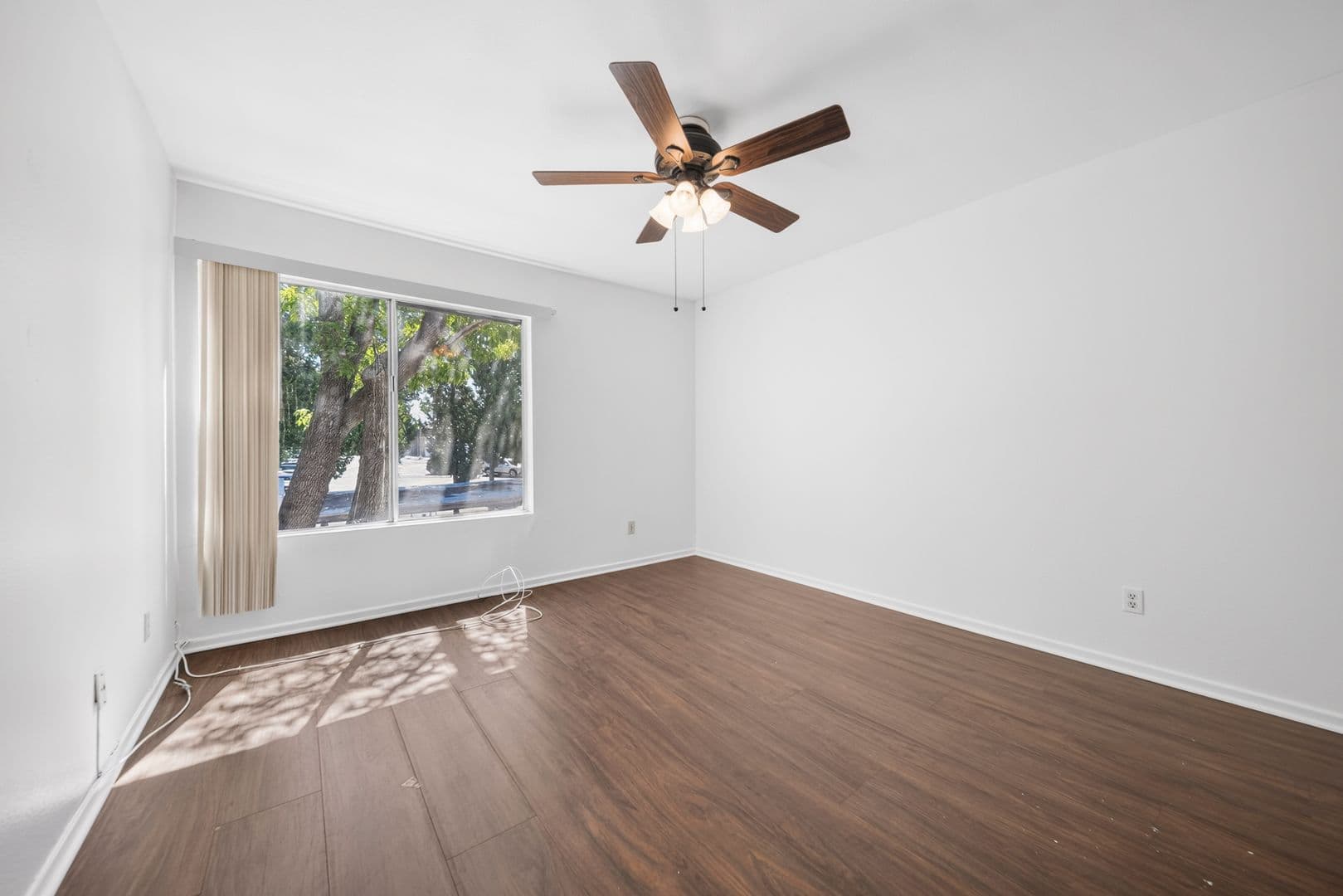 Valencia Condo: 23515 Lyons Ave. #261