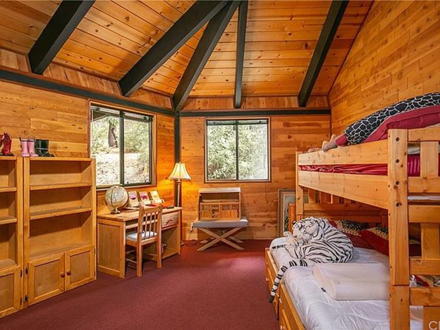 Pine Mountain Club House: 1708 Woodland Drive