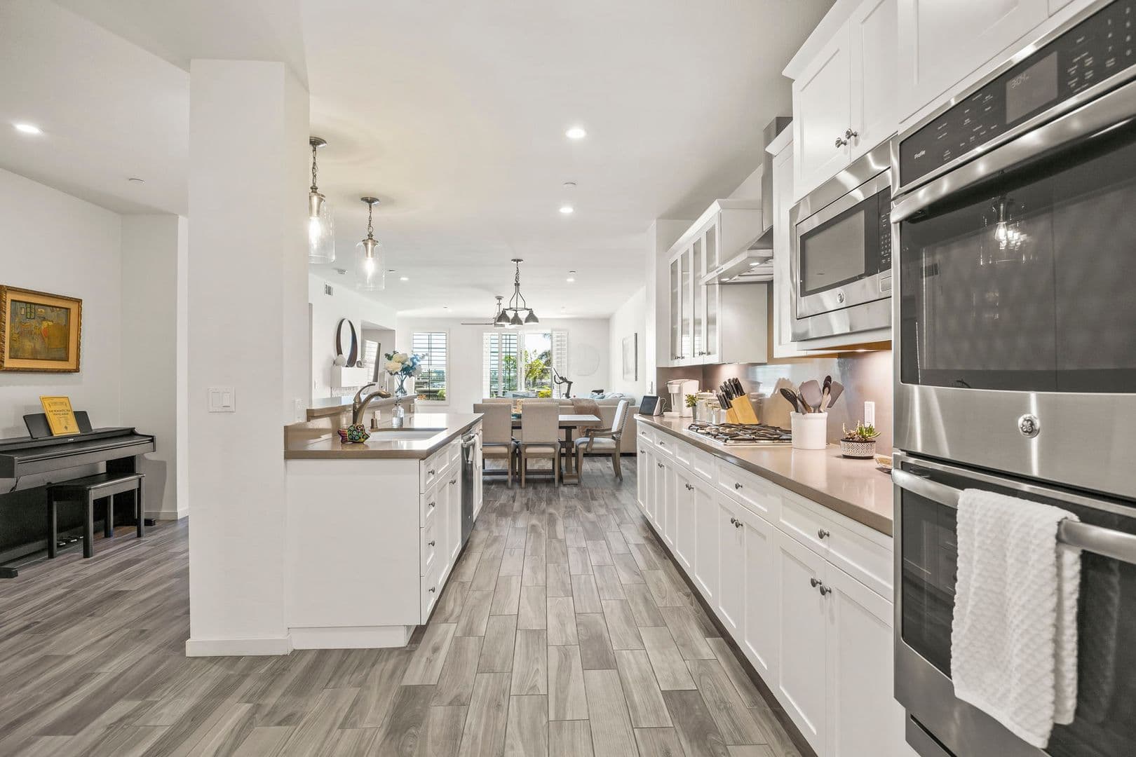 Oxnard Condo: 4006 Tradewinds Drive