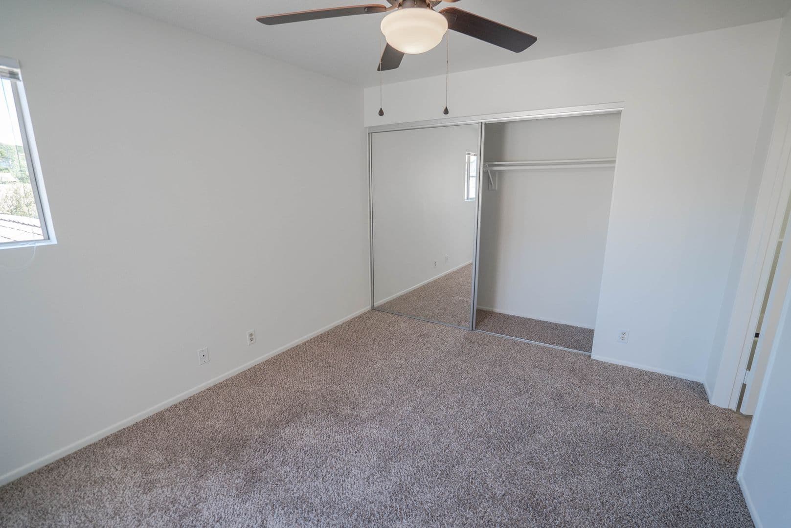 Saugus House: 22837 Banyan Place #336