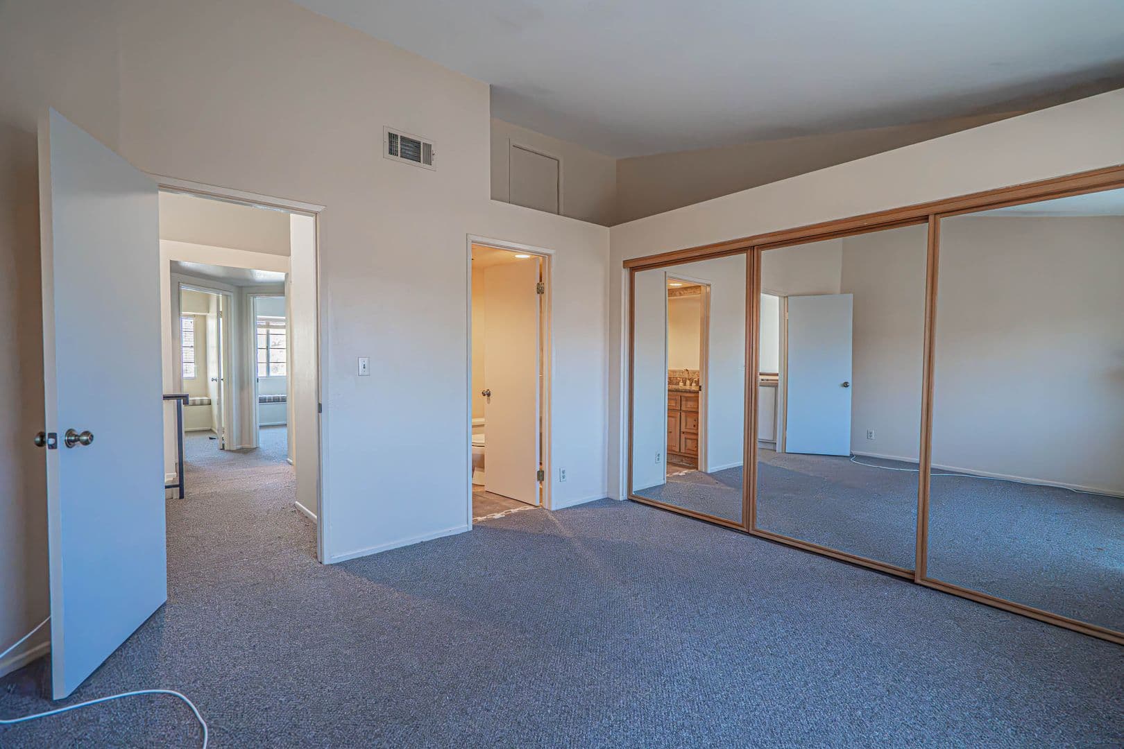 Santa Clarita Townhome: 22832 Banyan Place #22