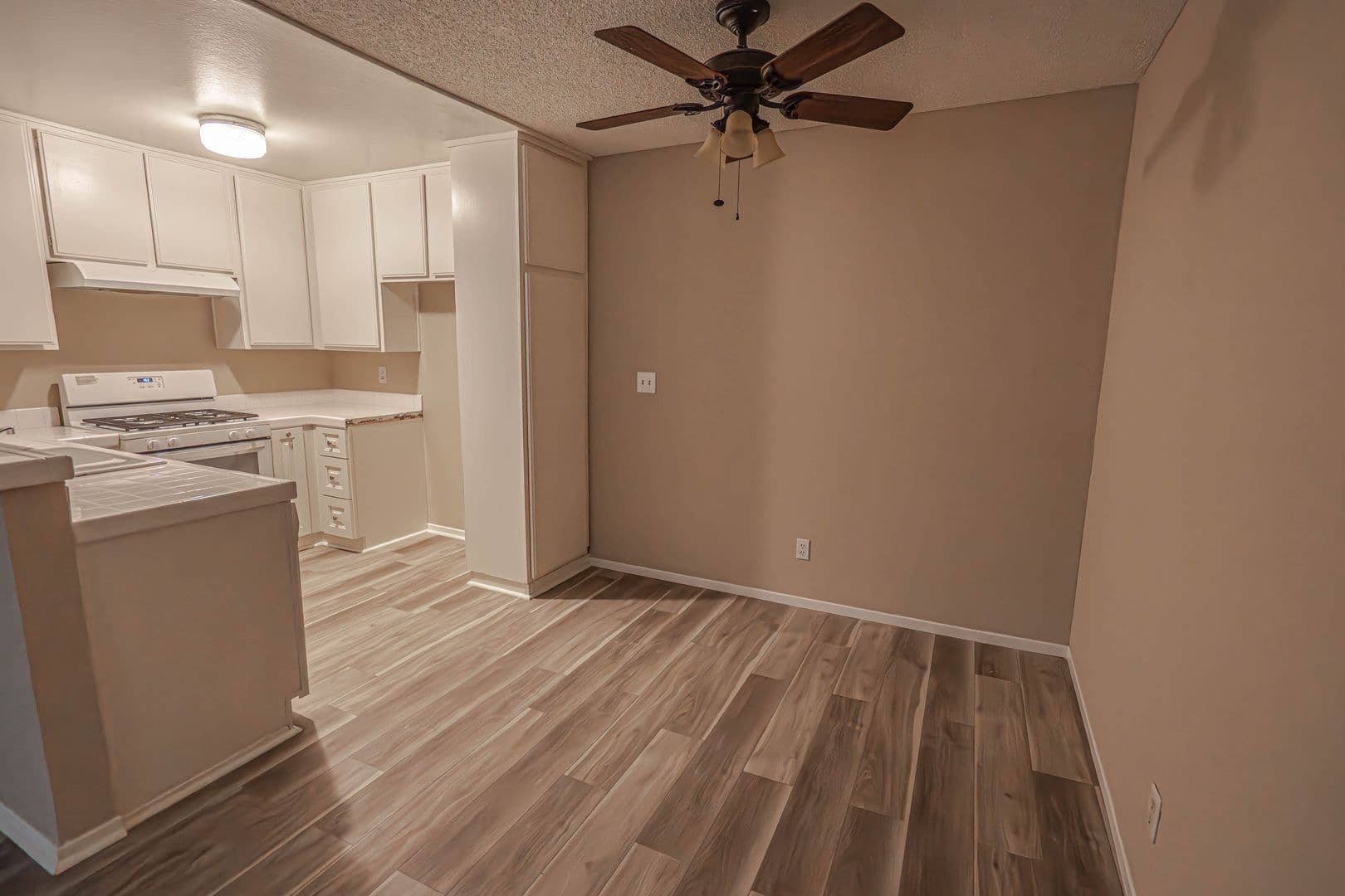 Sherman Oaks Condo: 14560 Clark Street #110