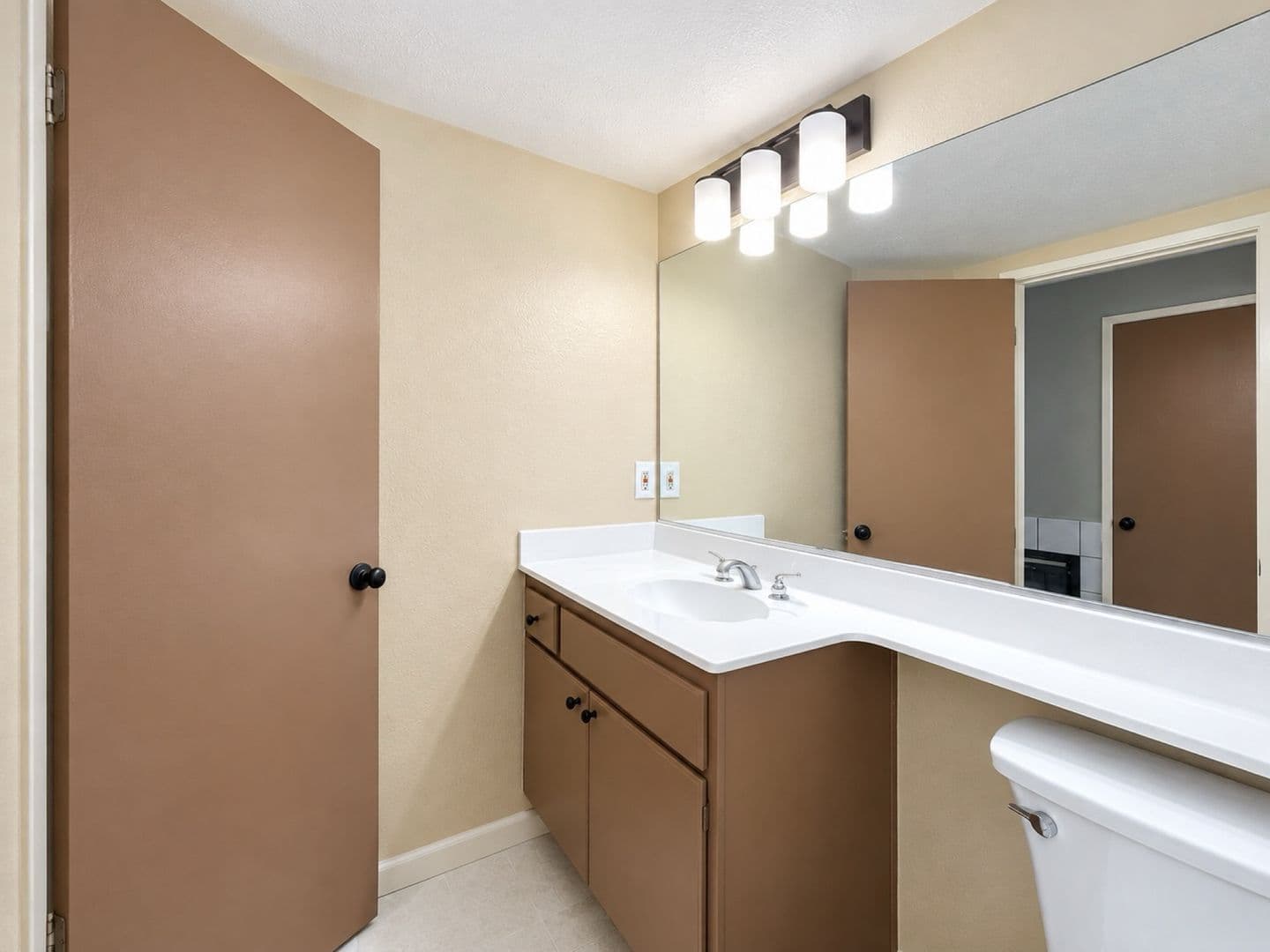 Santa Clarita Condo: 22729 Copper Hill Drive #11