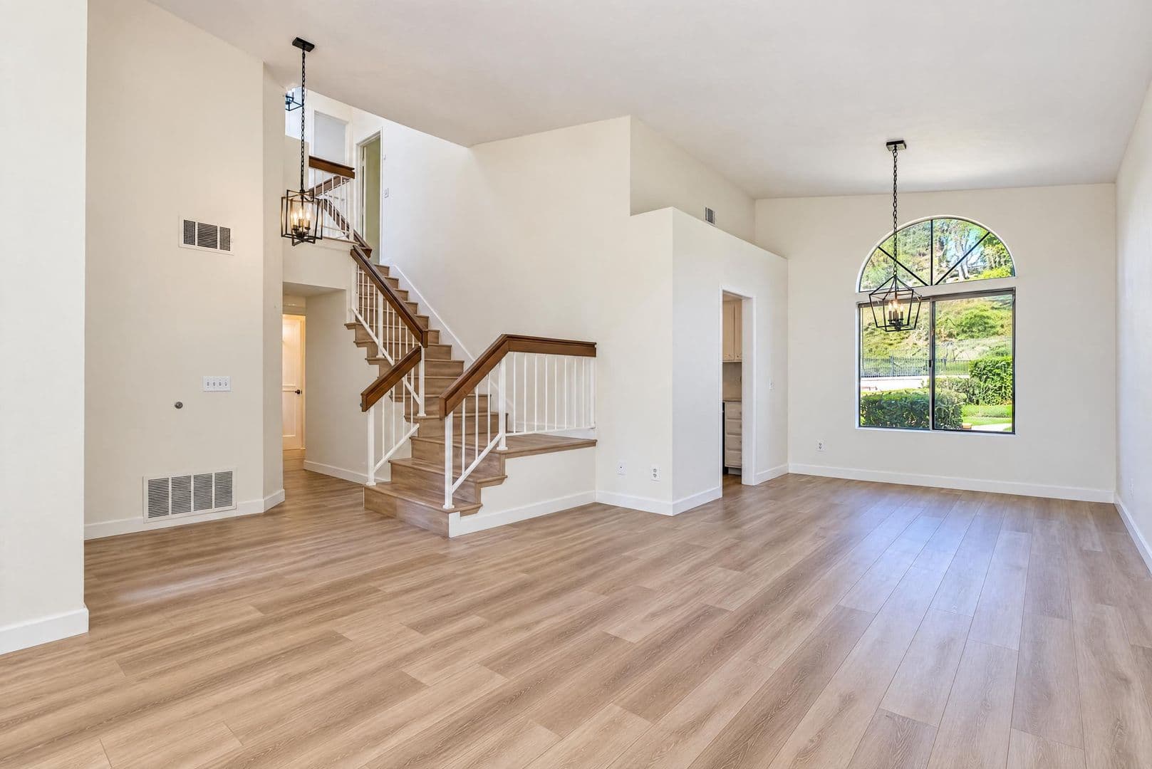 Santa Clarita House: 22441 Cardiff Drive