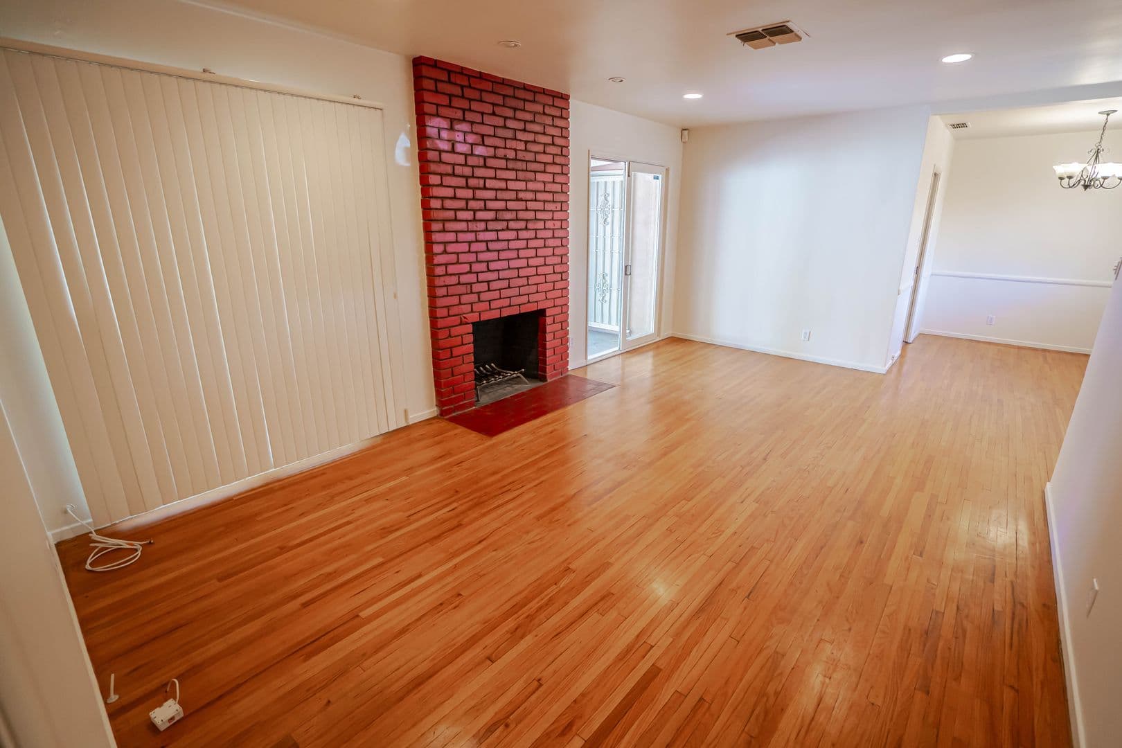 Northridge House: 18601 Sunburst Street