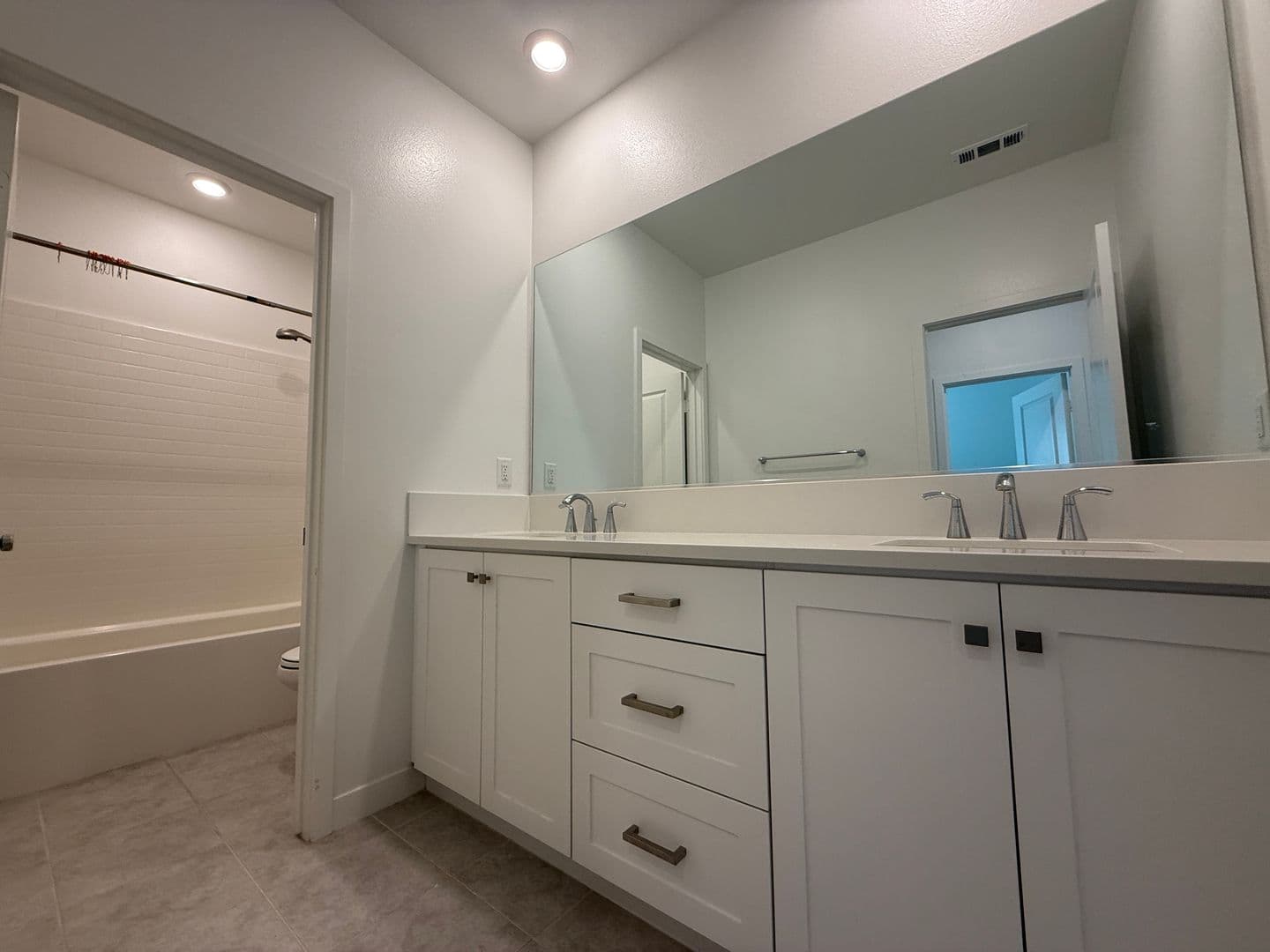 Valencia House: 26978 Mosswood Lane