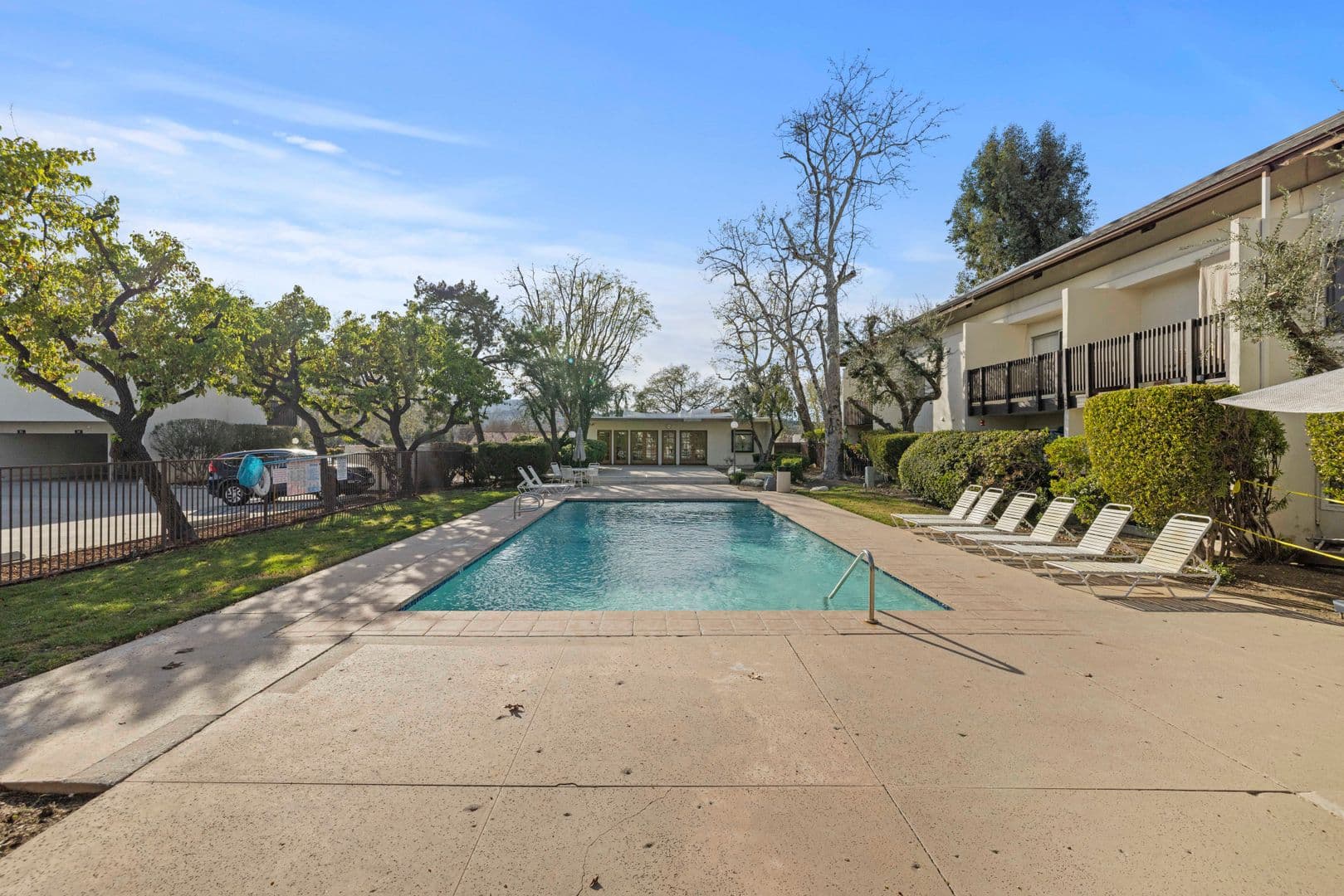 Valencia Condo: 23515 Lyons Ave. #261
