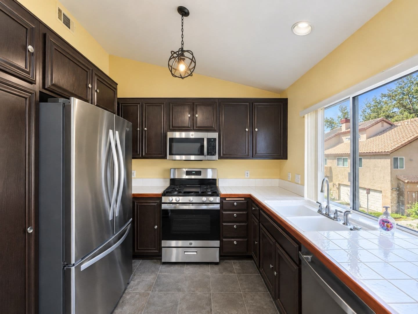 Santa Clarita Condo: 22729 Copper Hill Drive #11
