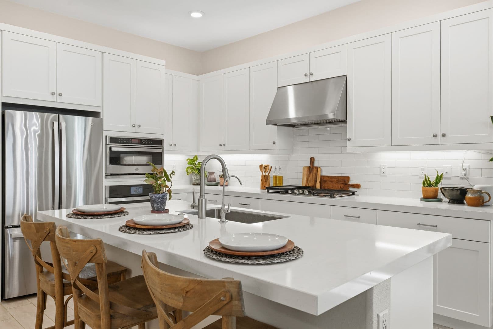 Valencia House: 27233 Red Willow Court