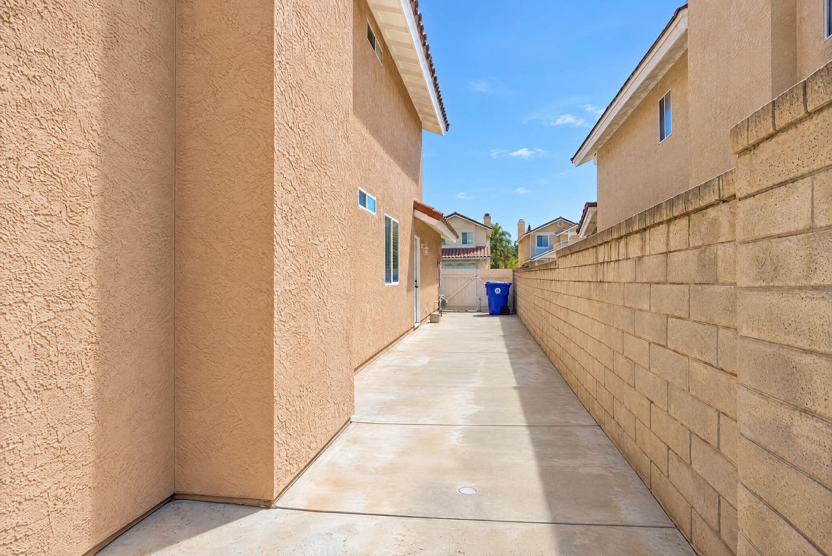Santa Clarita House: 22441 Cardiff Drive