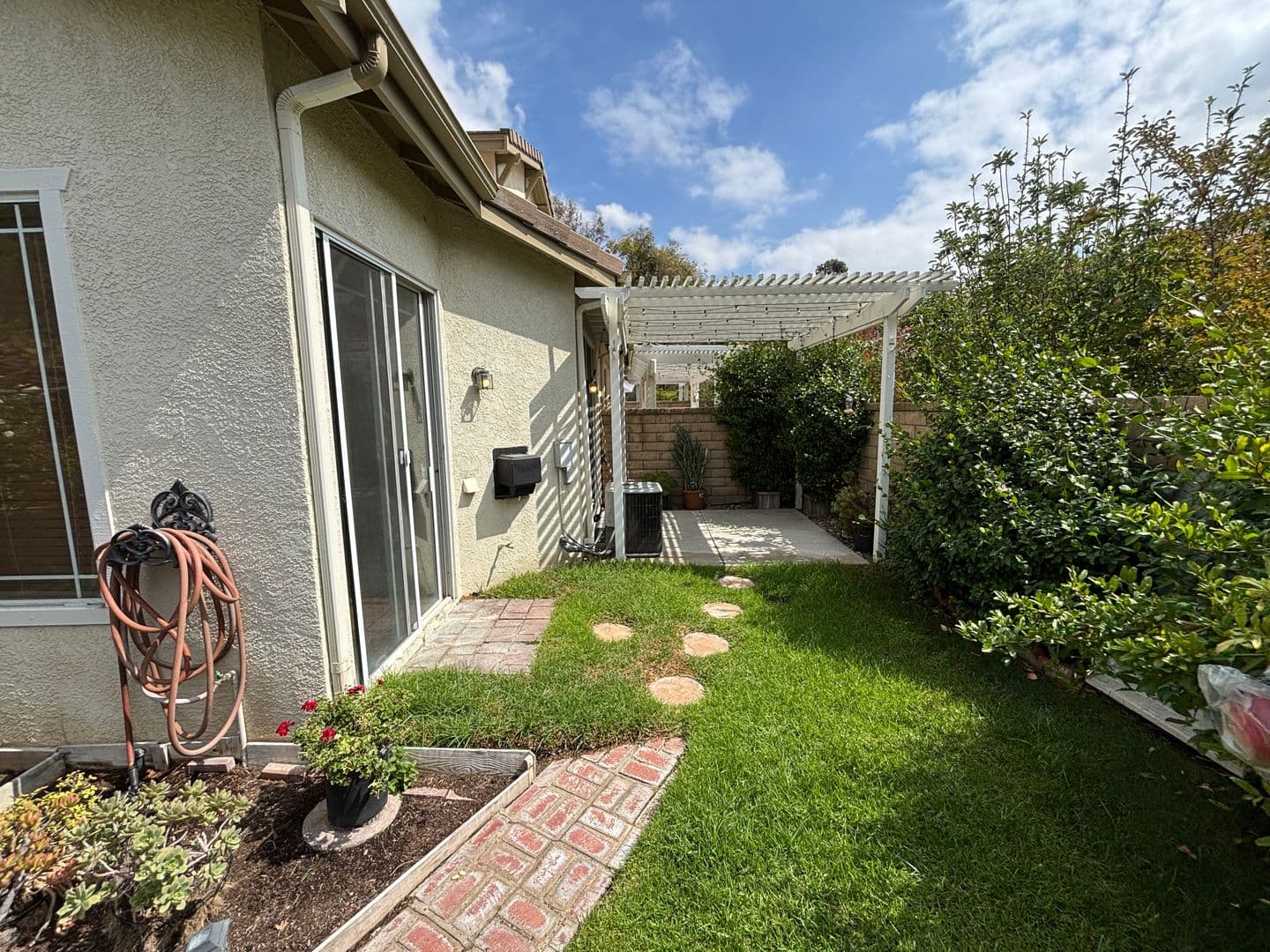 Valencia Townhome: 23610 Muir Trail #65