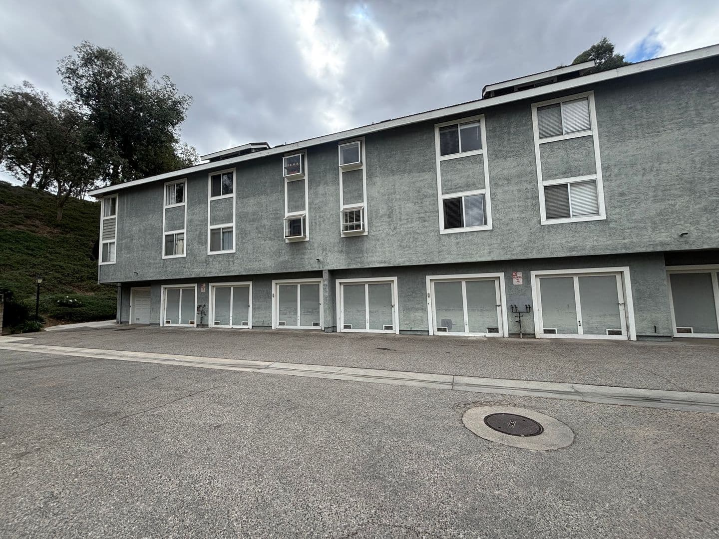 Canyon Country Condo: 26908 Flo Lane