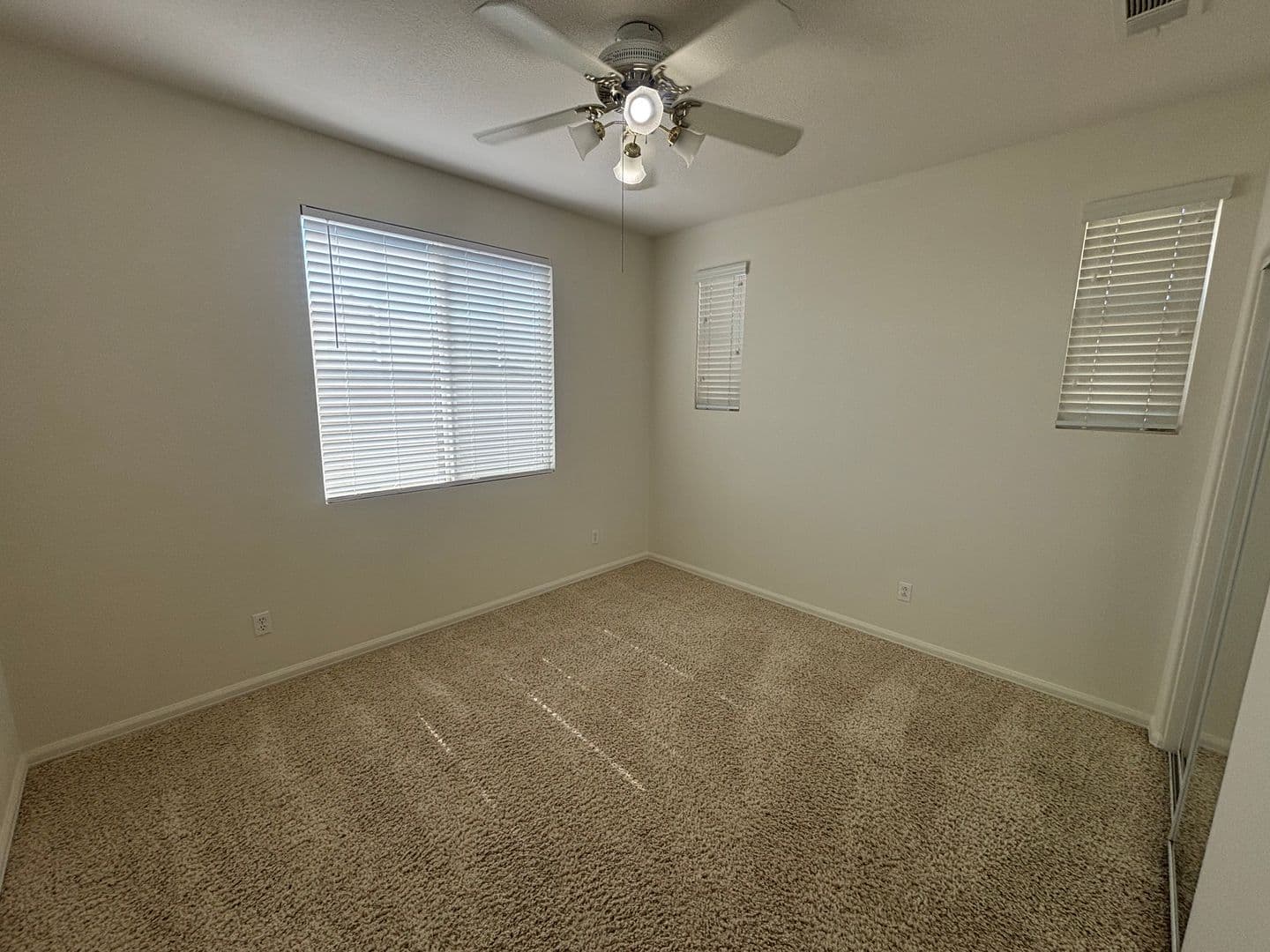 Palmdale House: 2307 Thorncroft Circle