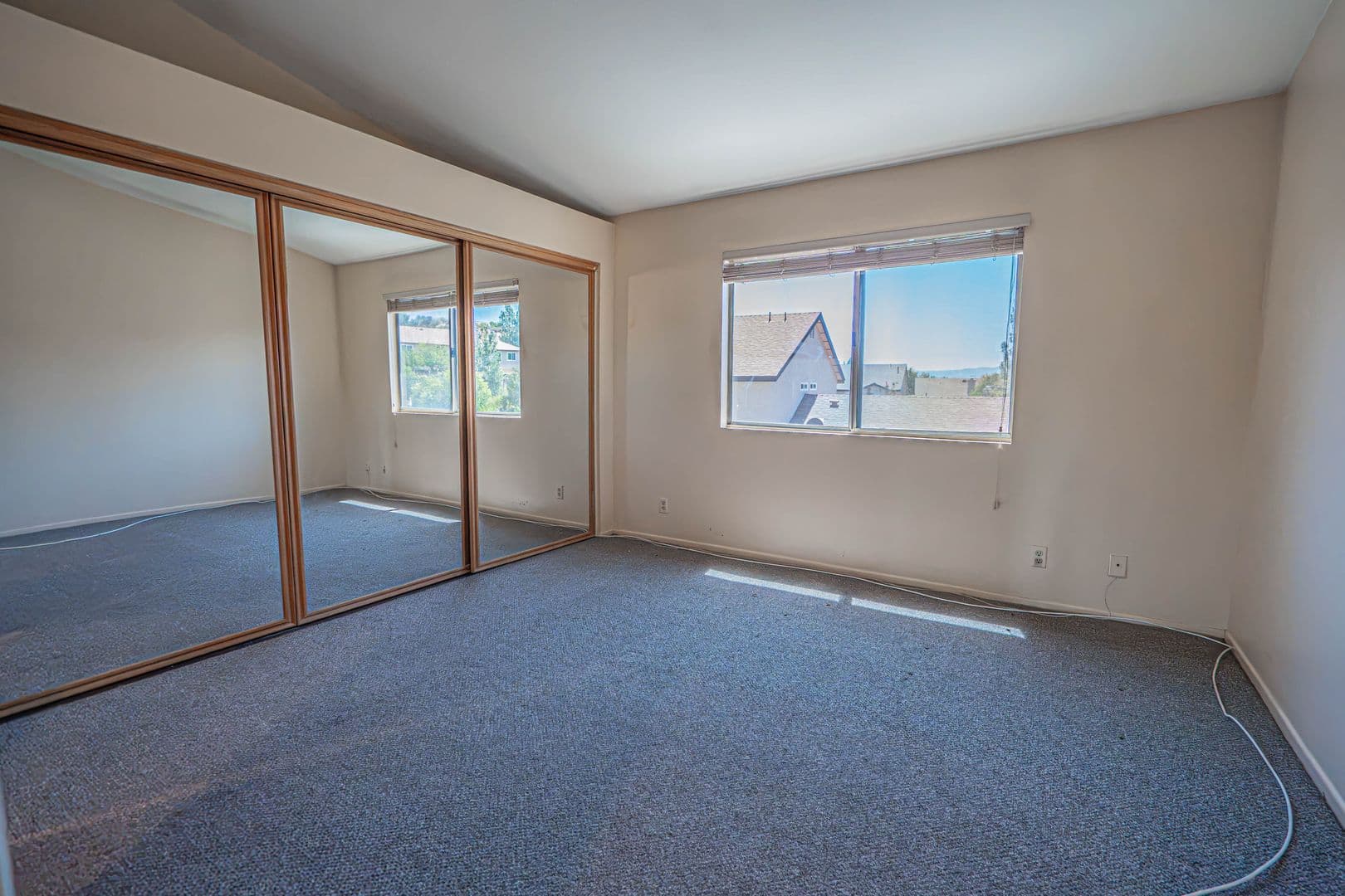 Santa Clarita Townhome: 22832 Banyan Place #22