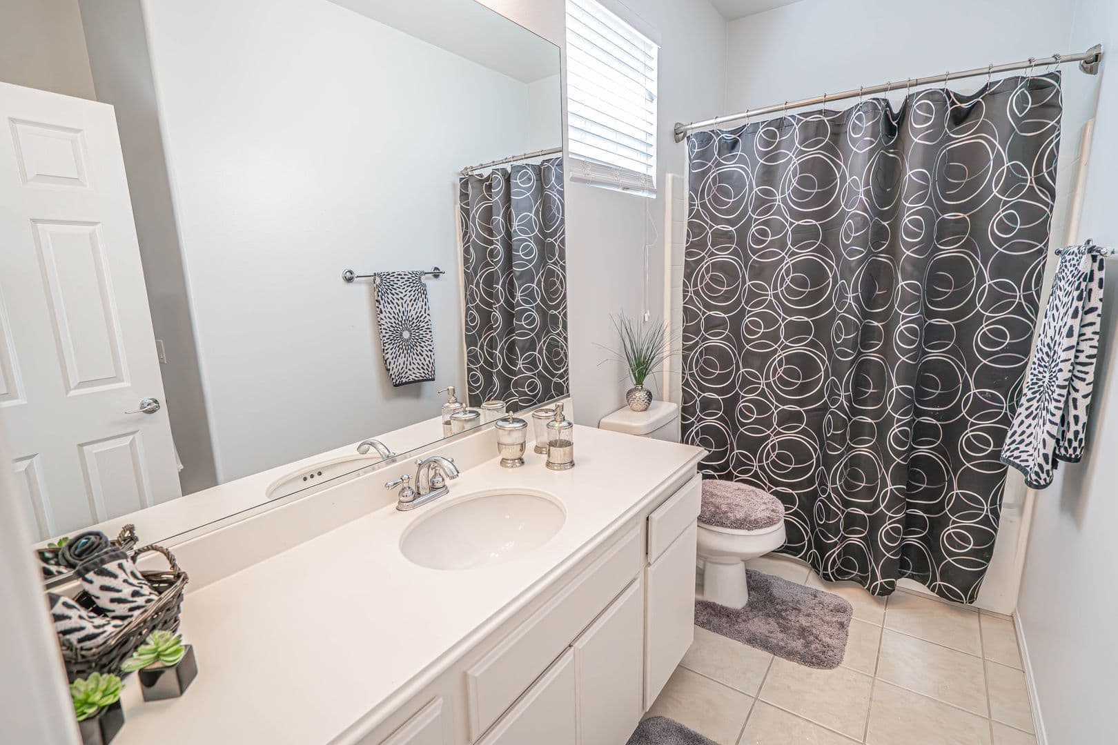 Valencia House: 27505 Weeping Willow Dr.