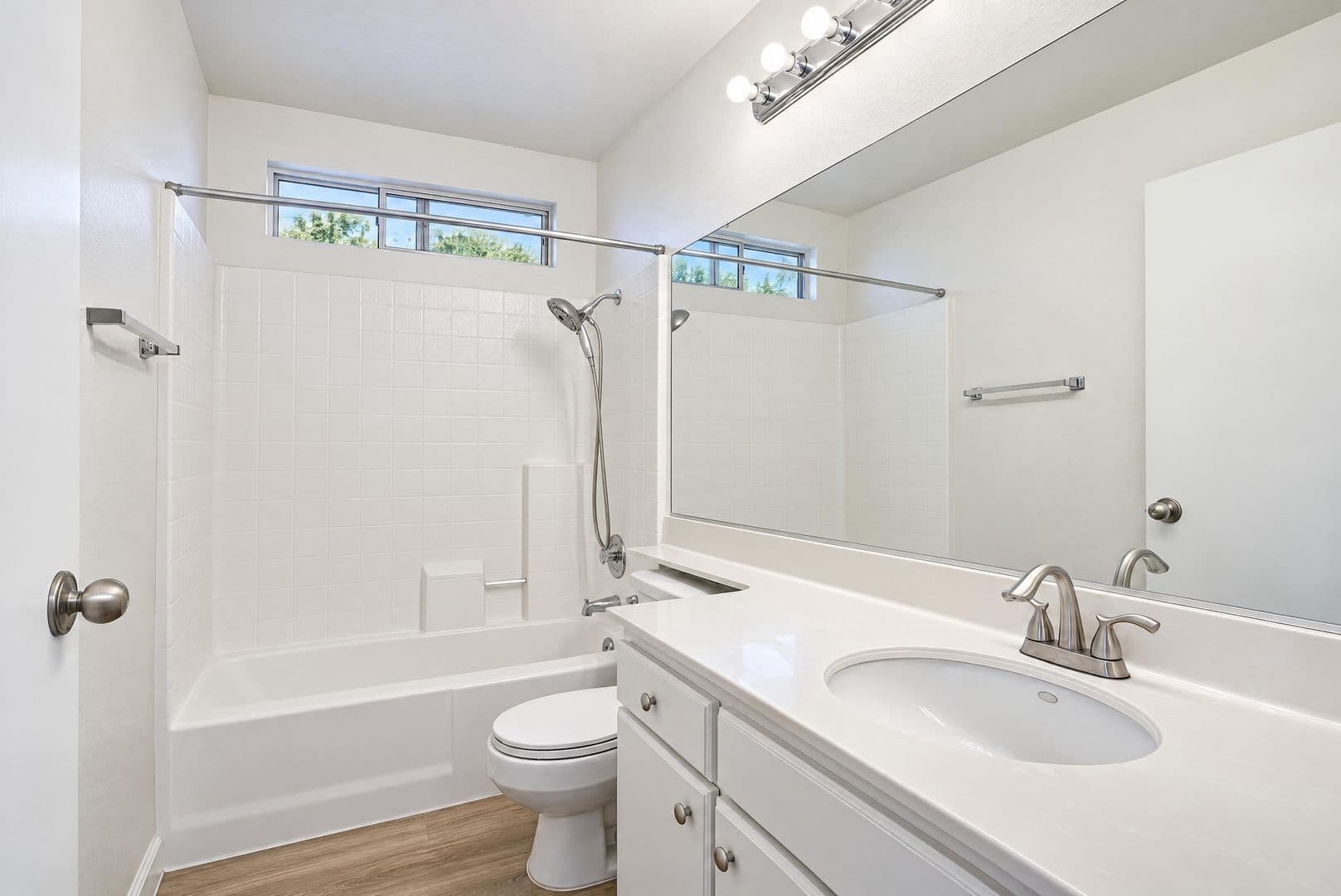 Santa Clarita House: 22441 Cardiff Drive