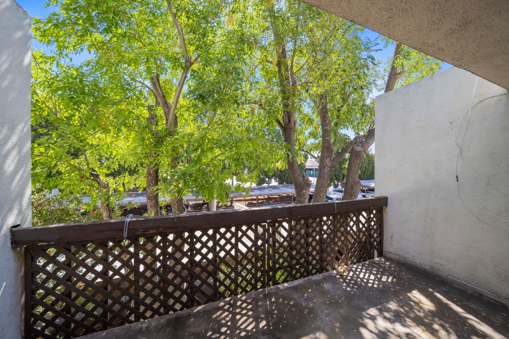 Valencia Condo: 23515 Lyons Ave. #261