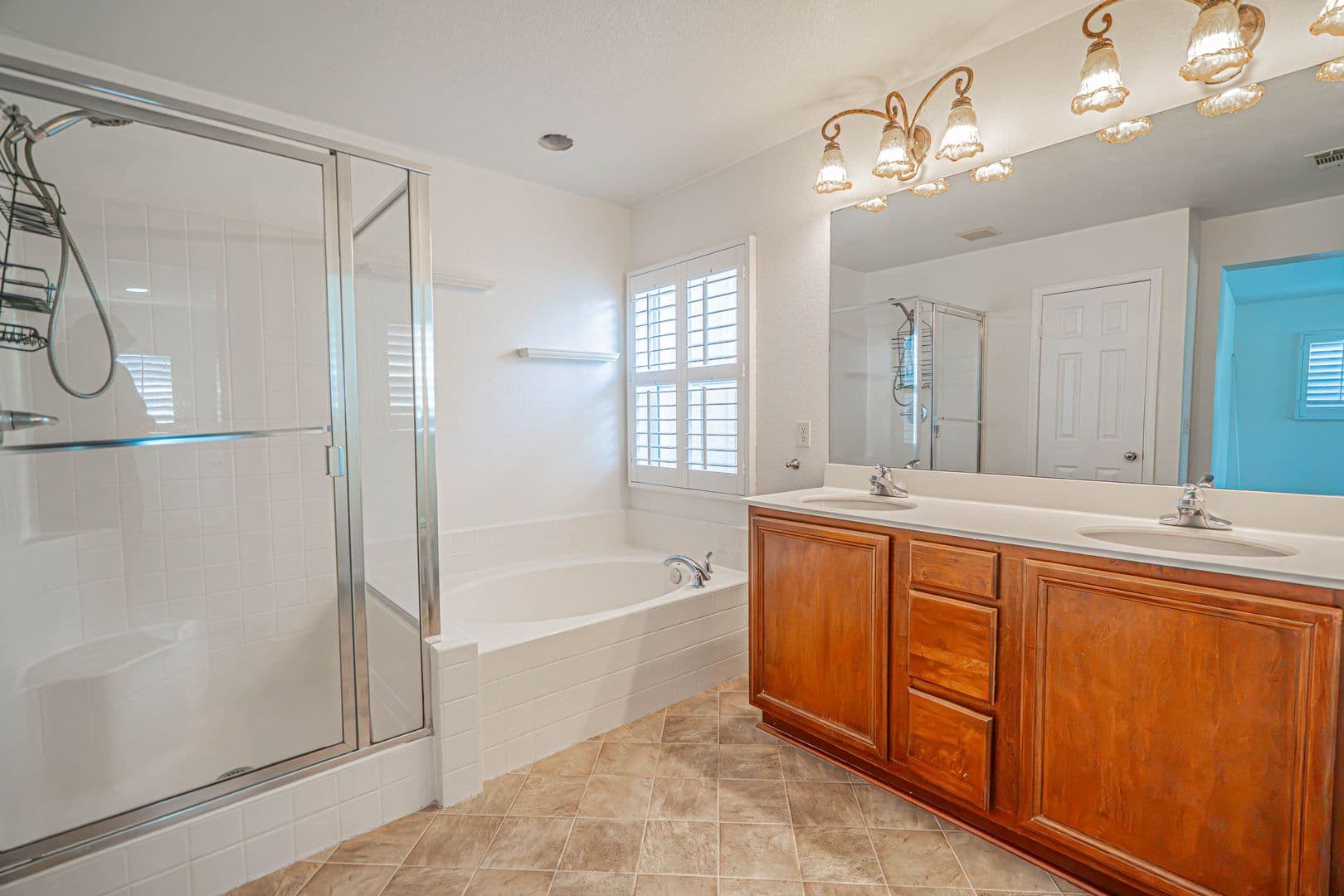 Valencia House: 29270 Hatari Way