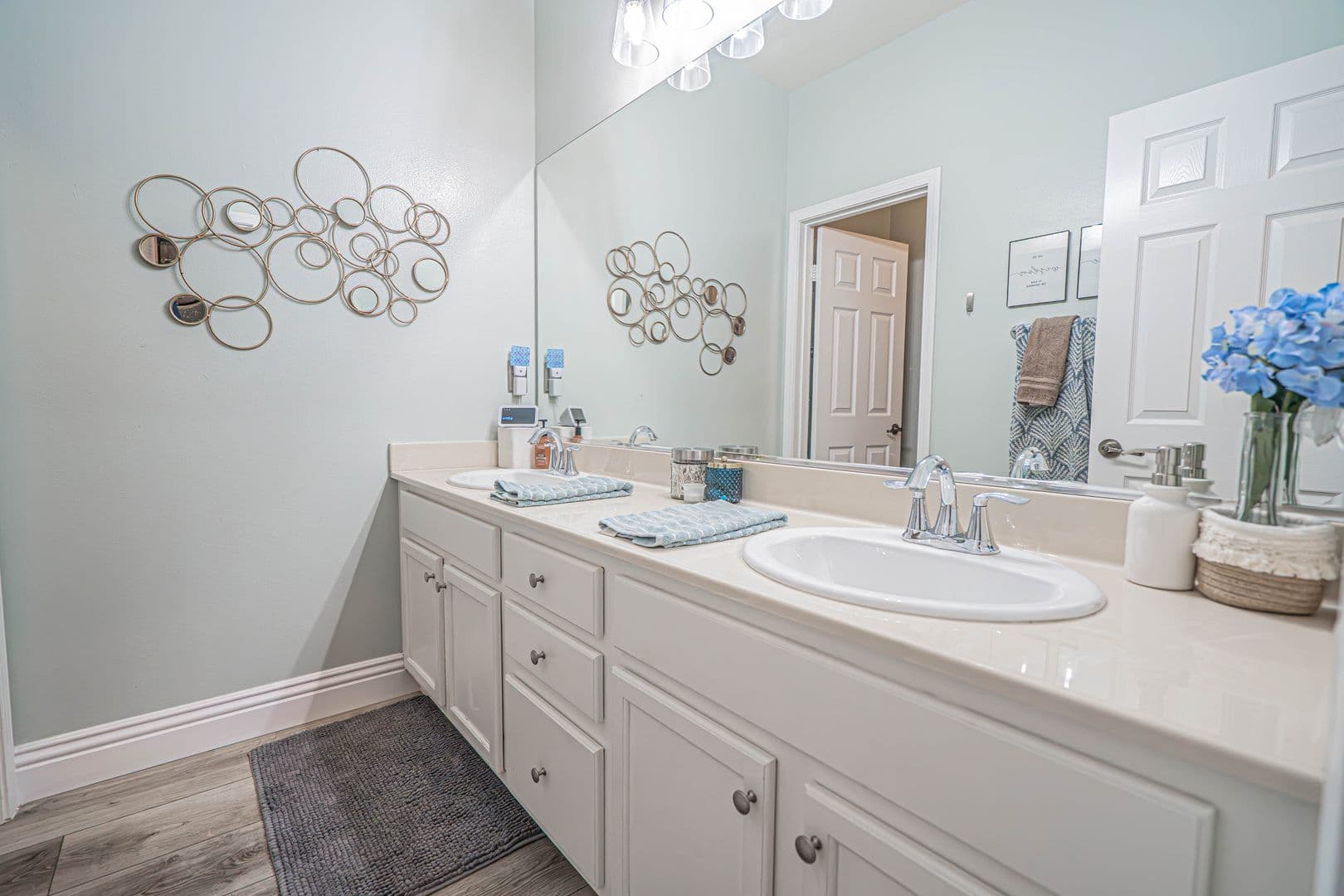 Valencia Townhome: 28517 Pietro Dr.