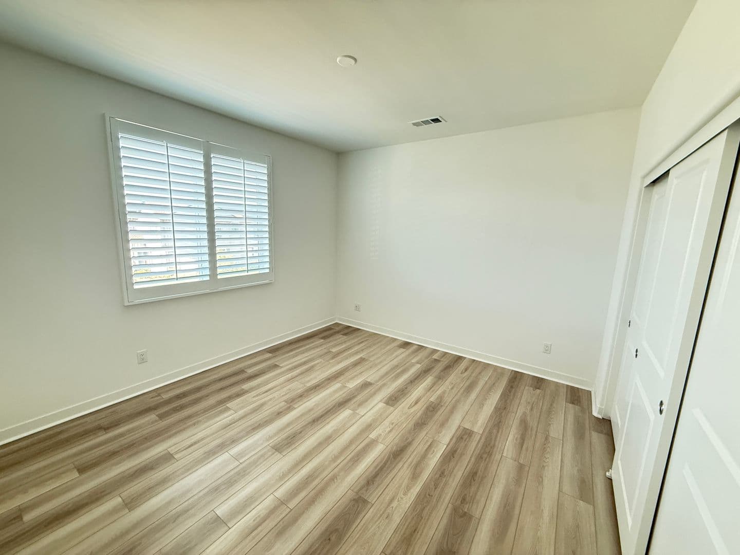 Valencia House: 26978 Mosswood Lane