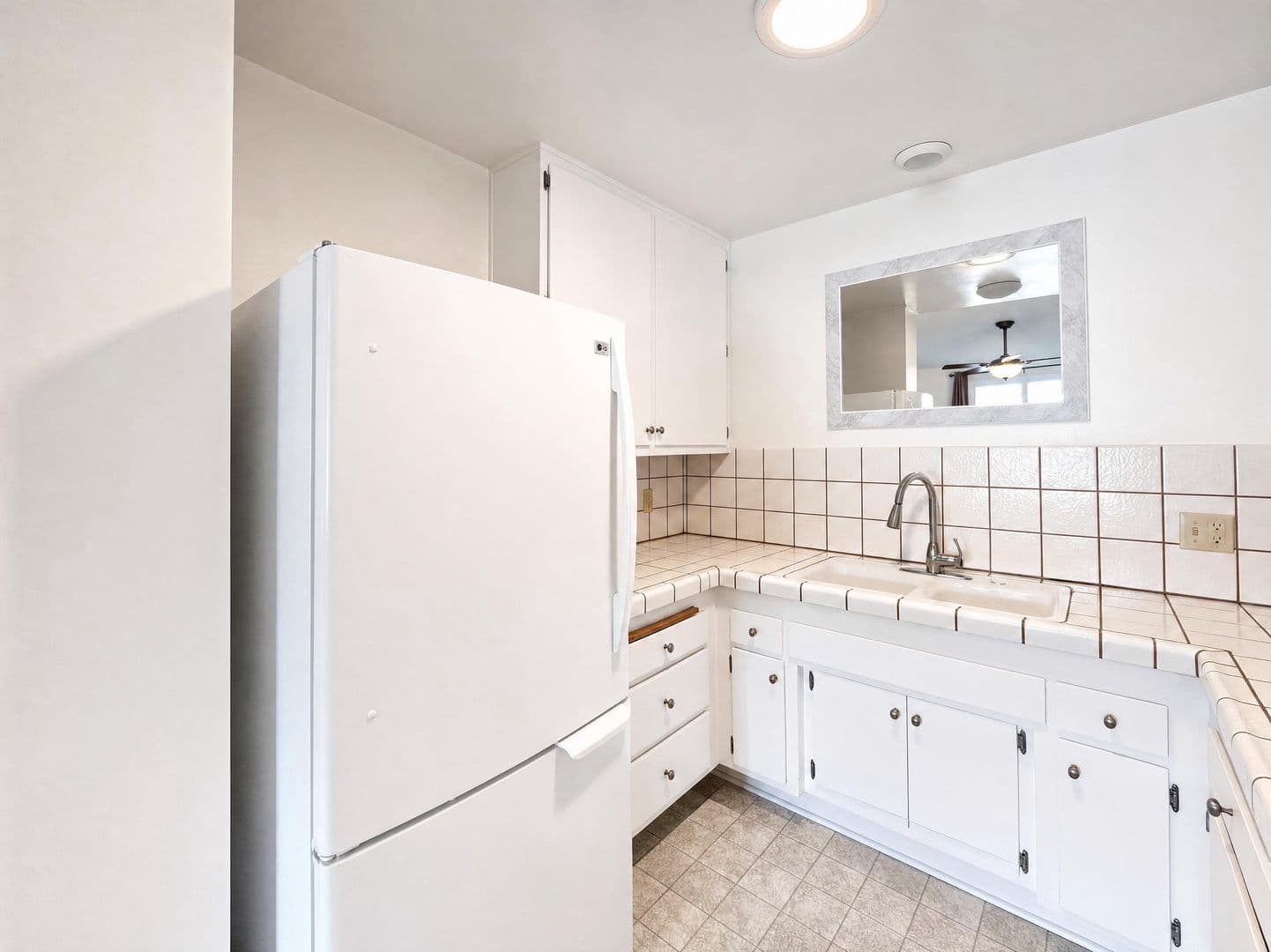 Newhall House: 19021 Avenue of the Oaks