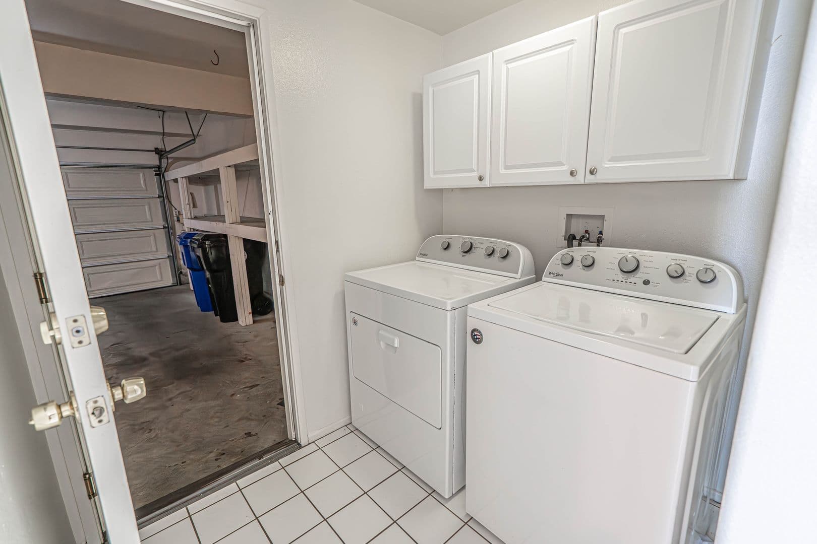 Santa Clarita Townhome: 25410 Dry Creek Court