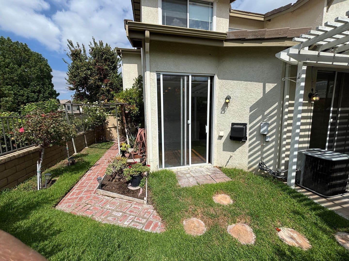 Valencia Townhome: 23610 Muir Trail #65