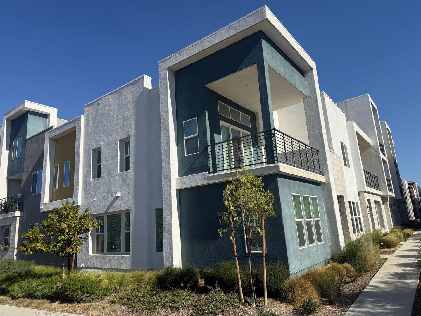 Valencia House: 26978 Mosswood Lane
