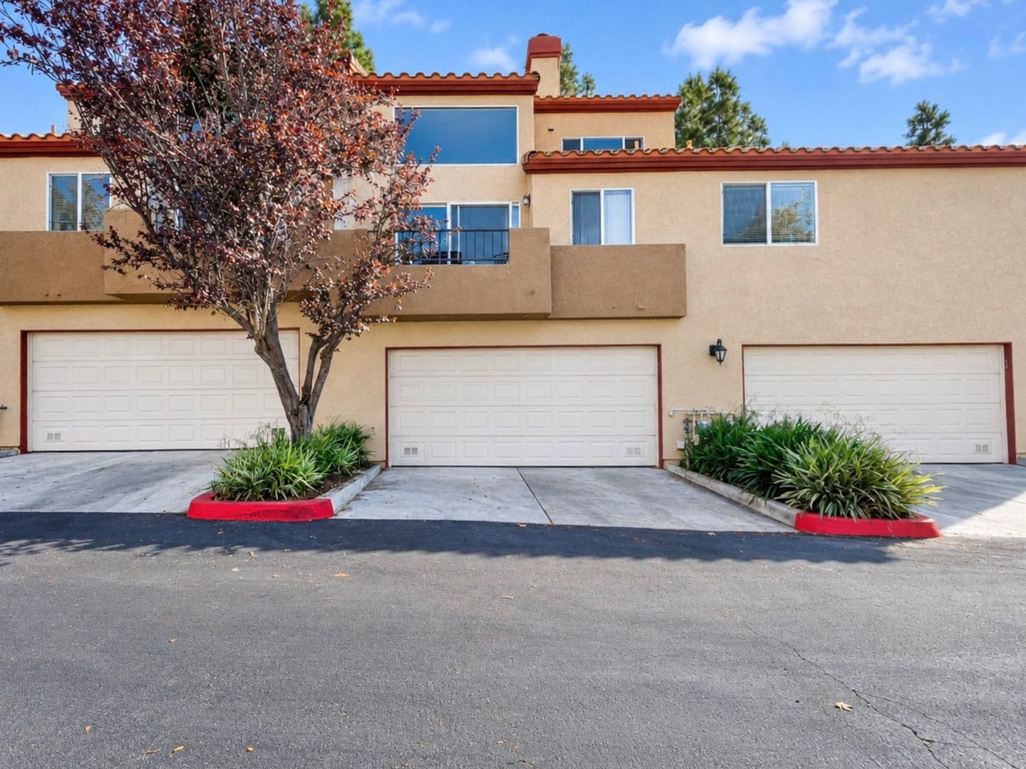 Santa Clarita Condo: 22729 Copper Hill Drive #11