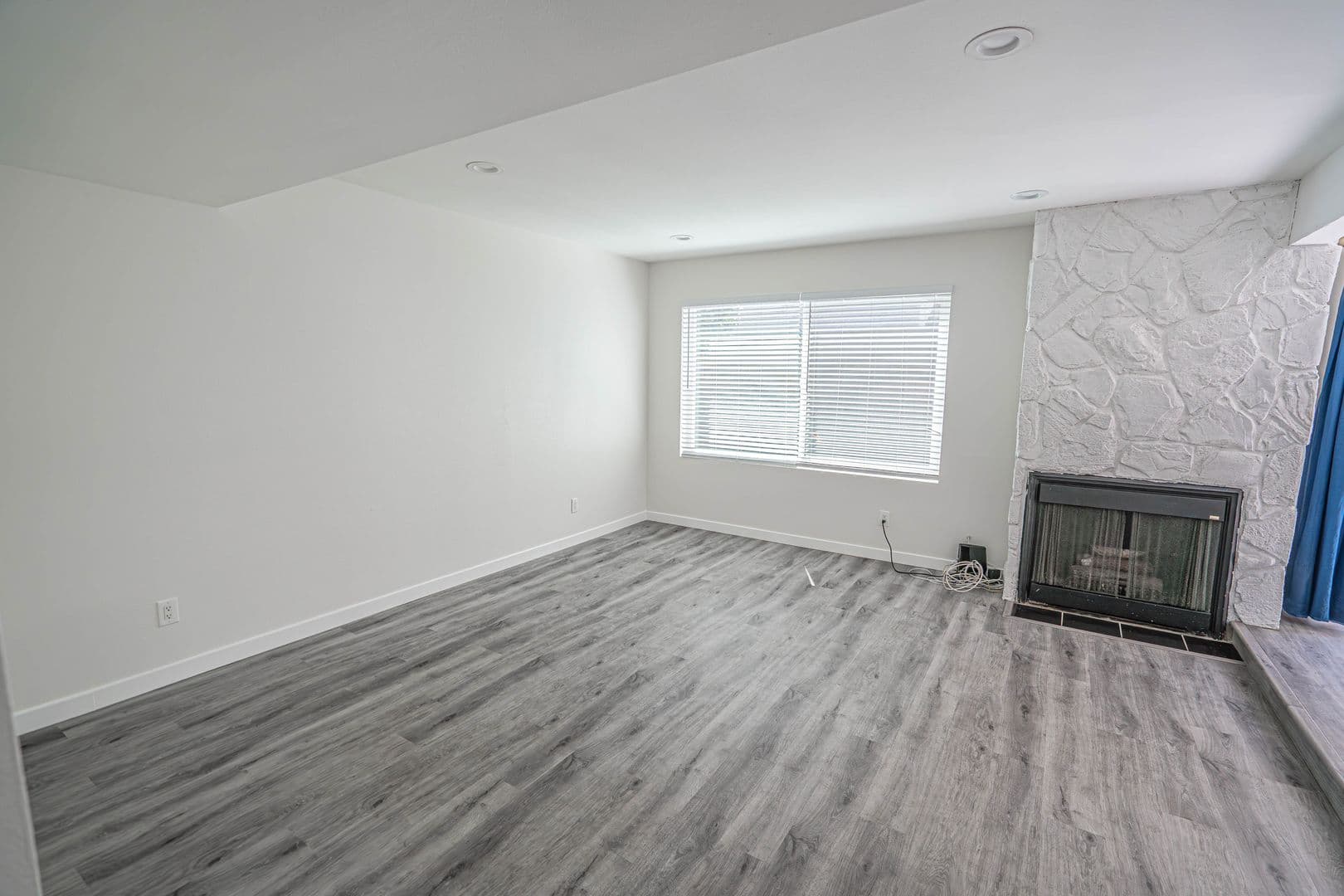 Panorama City Condo: 9025 Willis Avenue #113