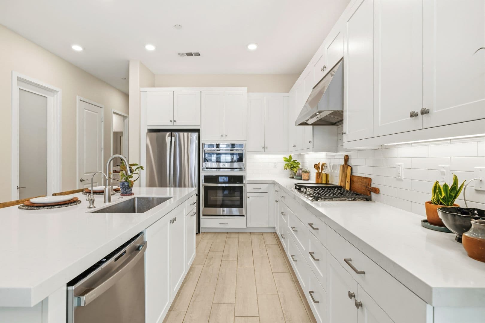 Valencia House: 27233 Red Willow Court