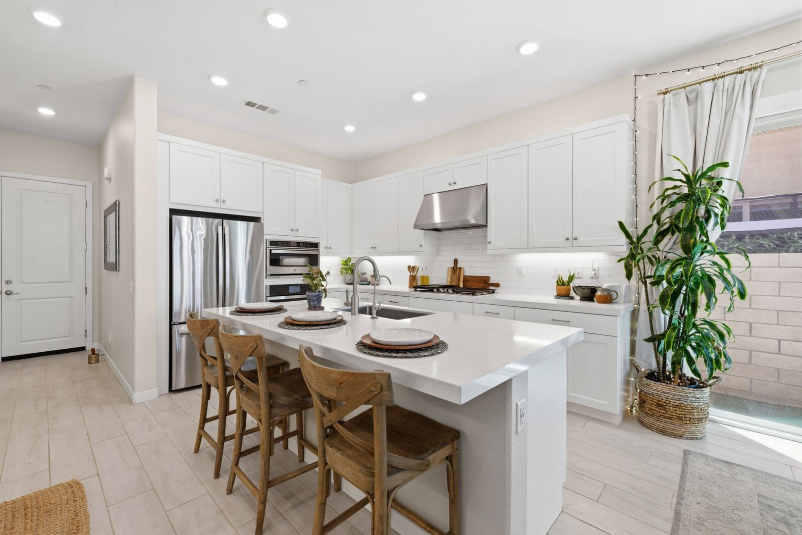 Valencia House: 27233 Red Willow Court