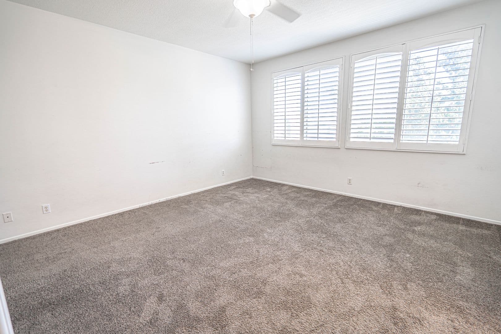 Santa Clarita Townhome: 25410 Dry Creek Court
