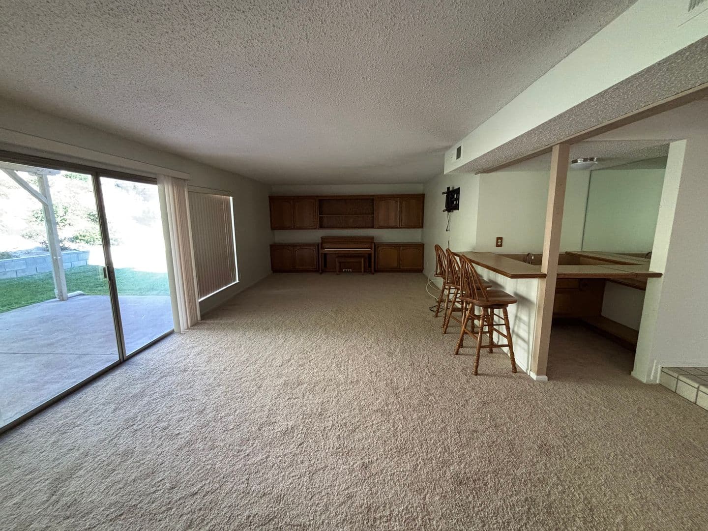 Valencia House: 25515 Plaza Chiva